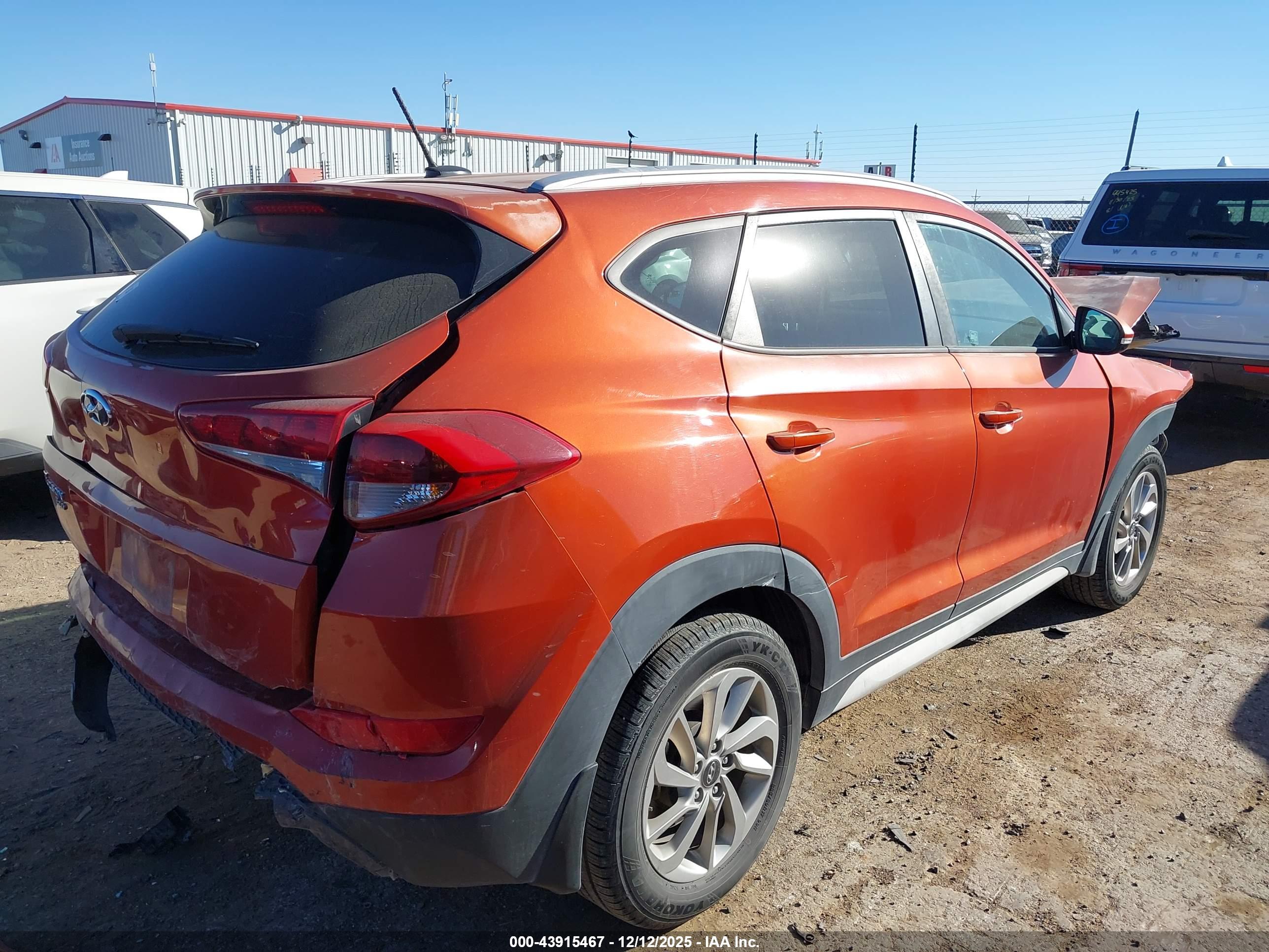 HYUNDAI TUCSON image 4