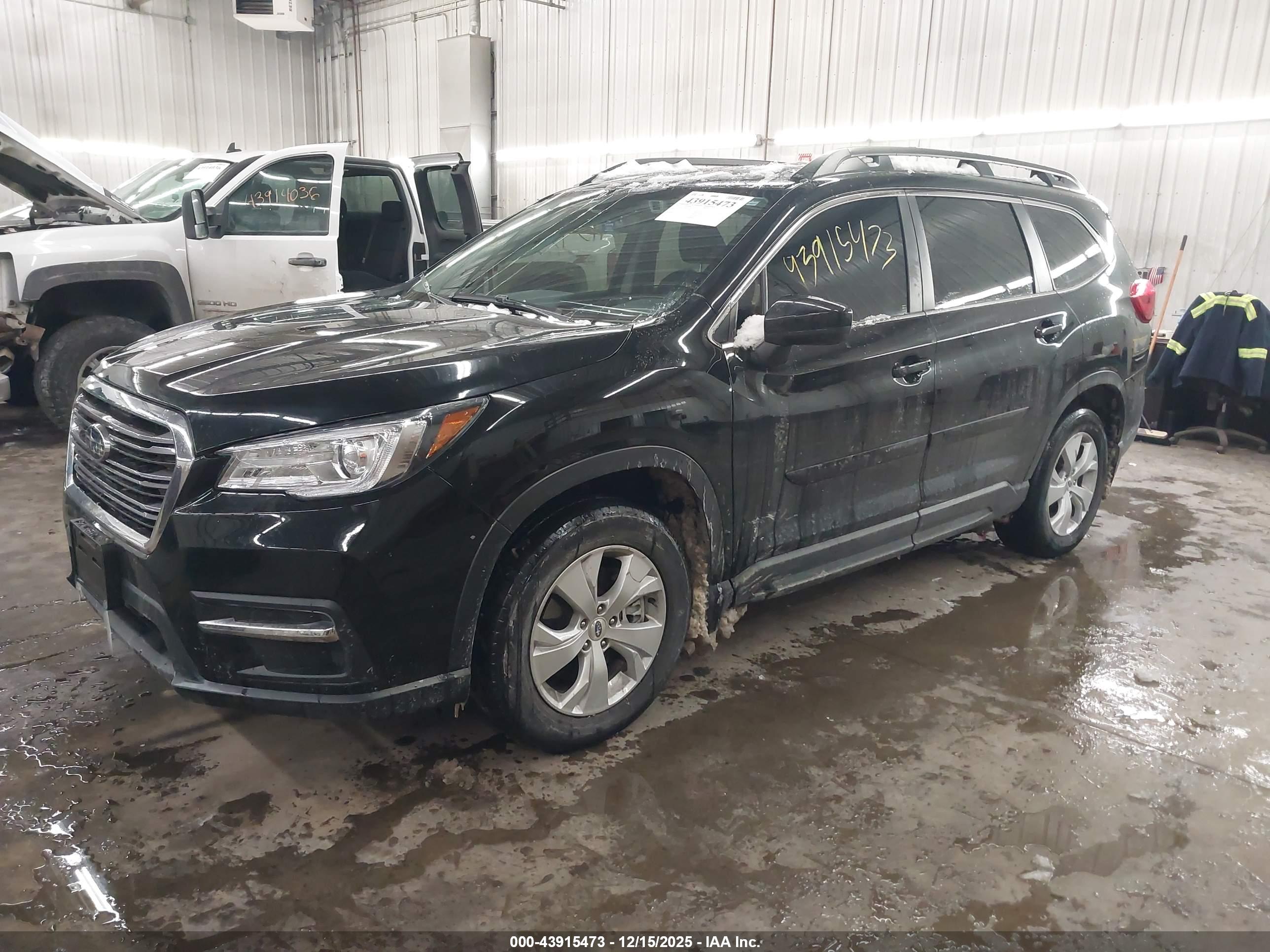 SUBARU ASCENT image 2