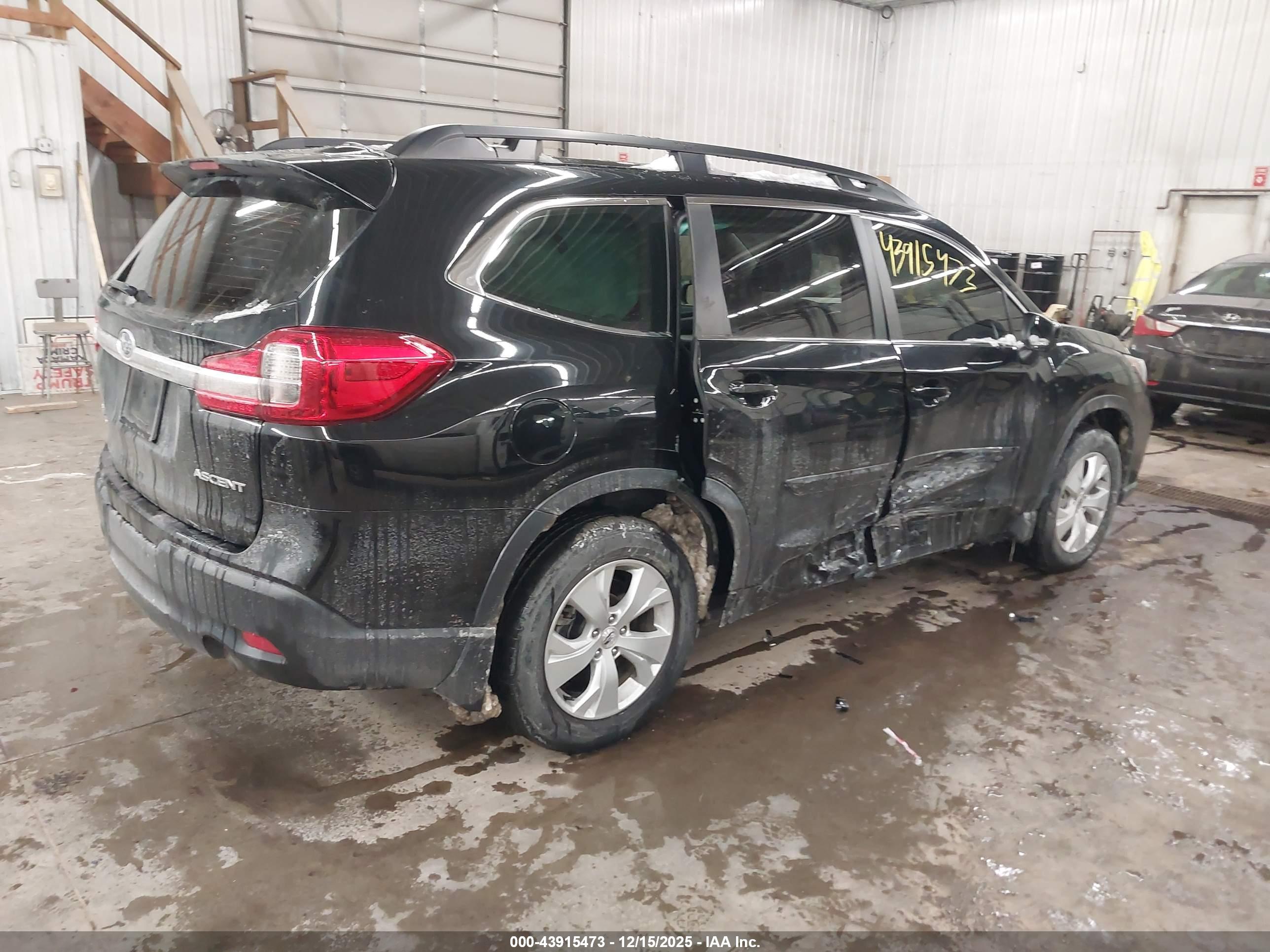 SUBARU ASCENT image 4