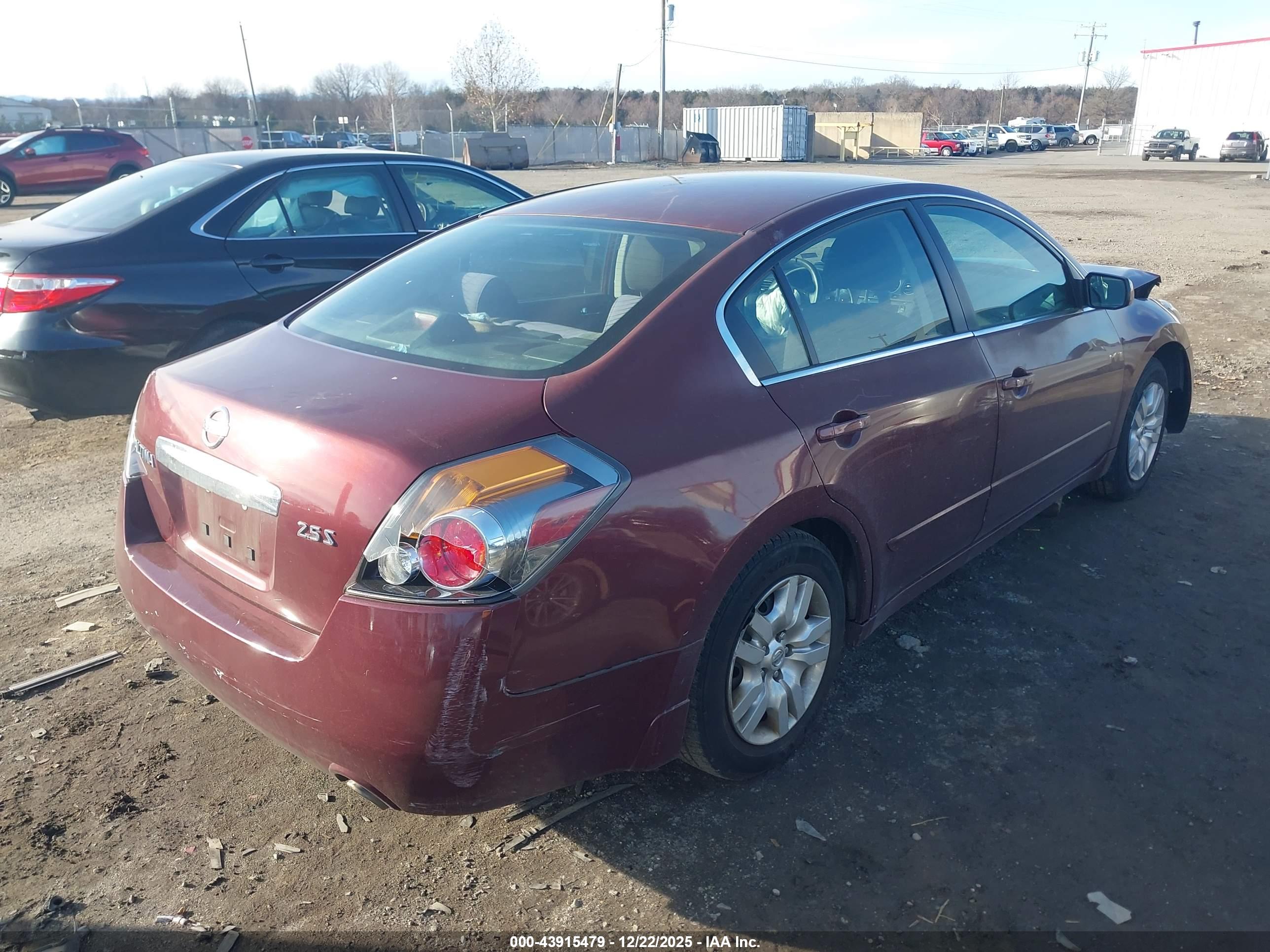 NISSAN ALTIMA image 4