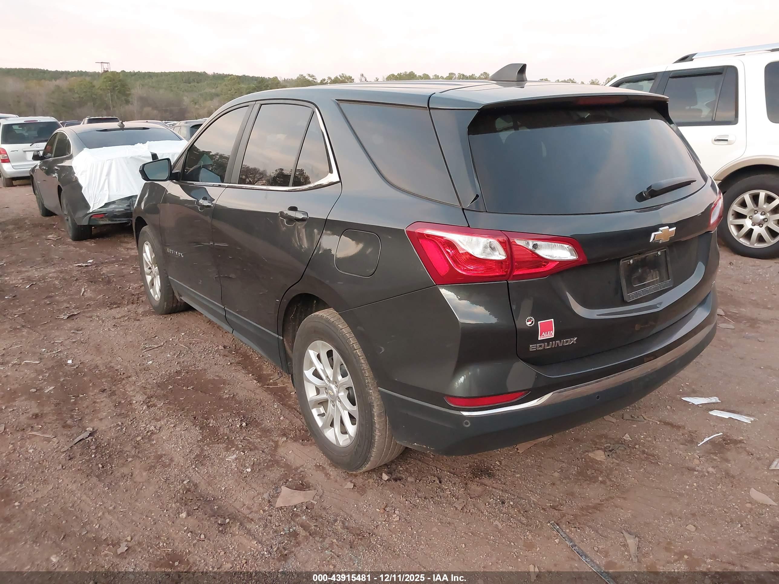 CHEVROLET EQUINOX image 3