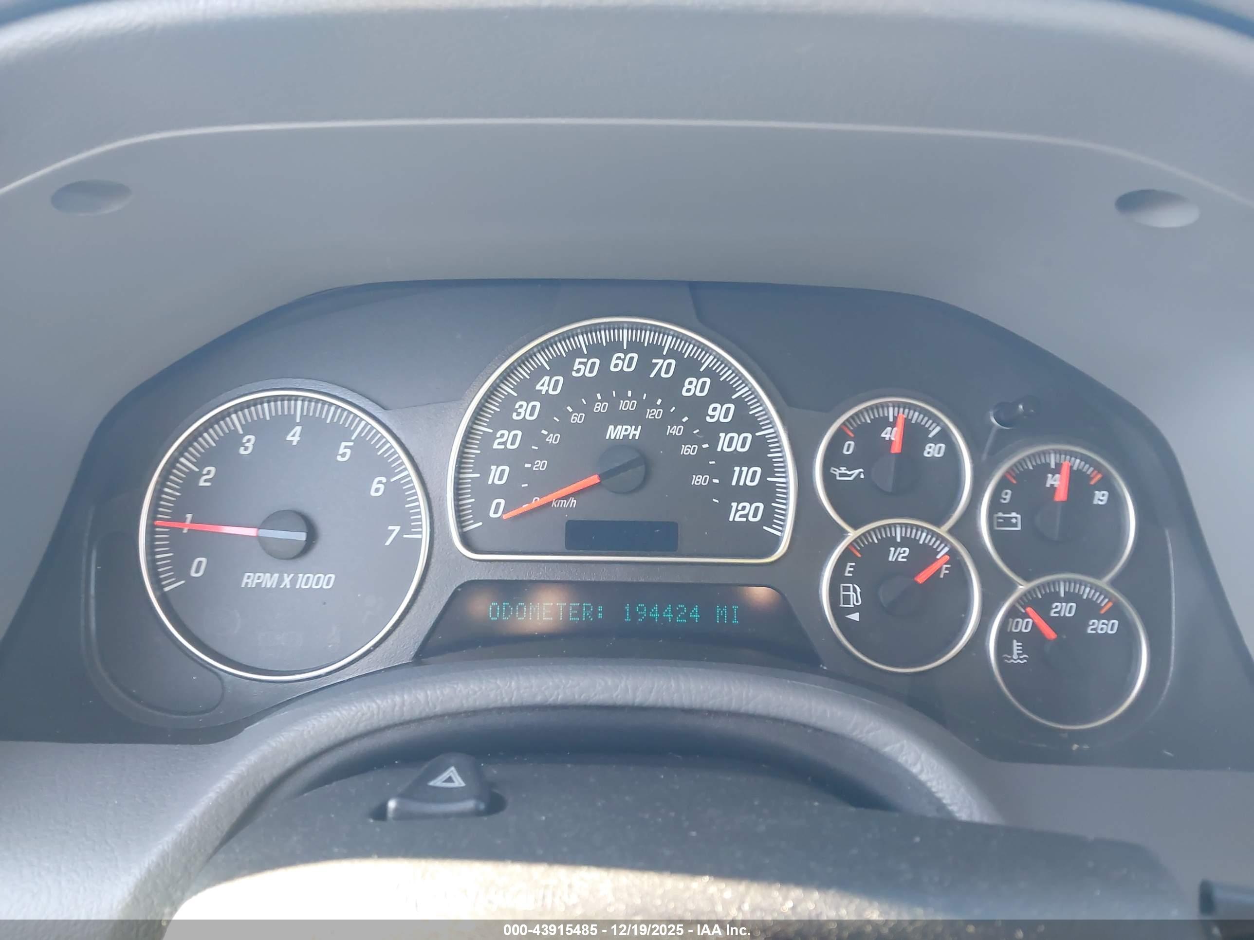GMC ENVOY image 7