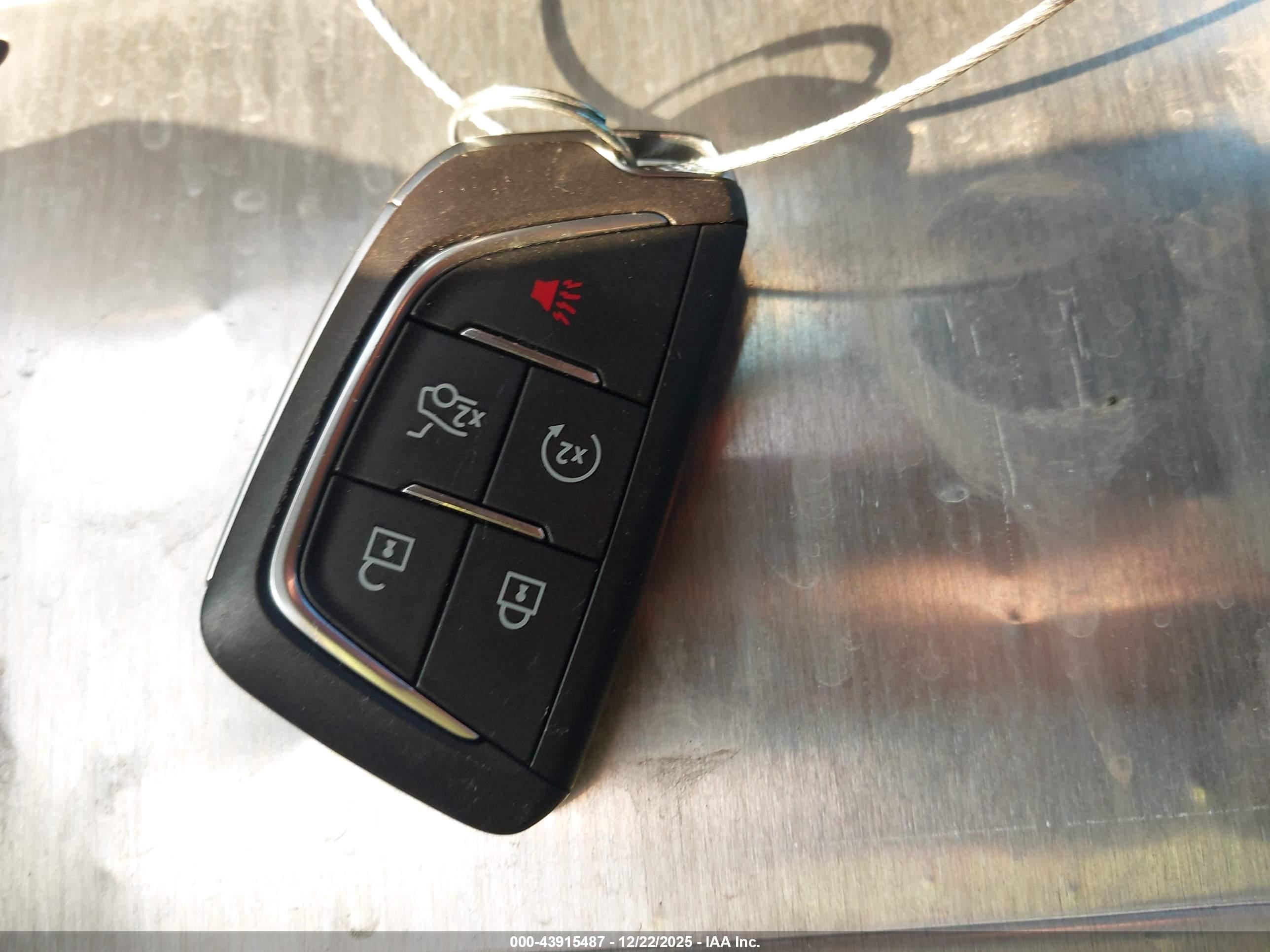 CADILLAC CT4 image 11