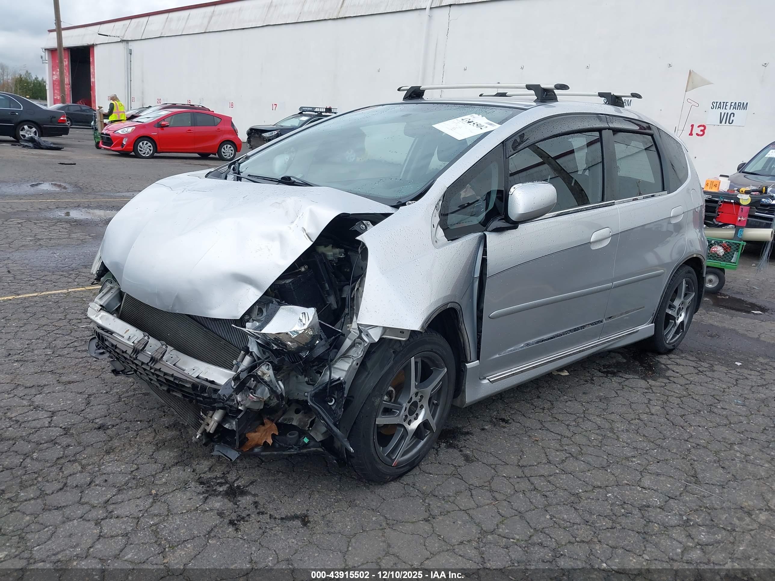 HONDA FIT image 2