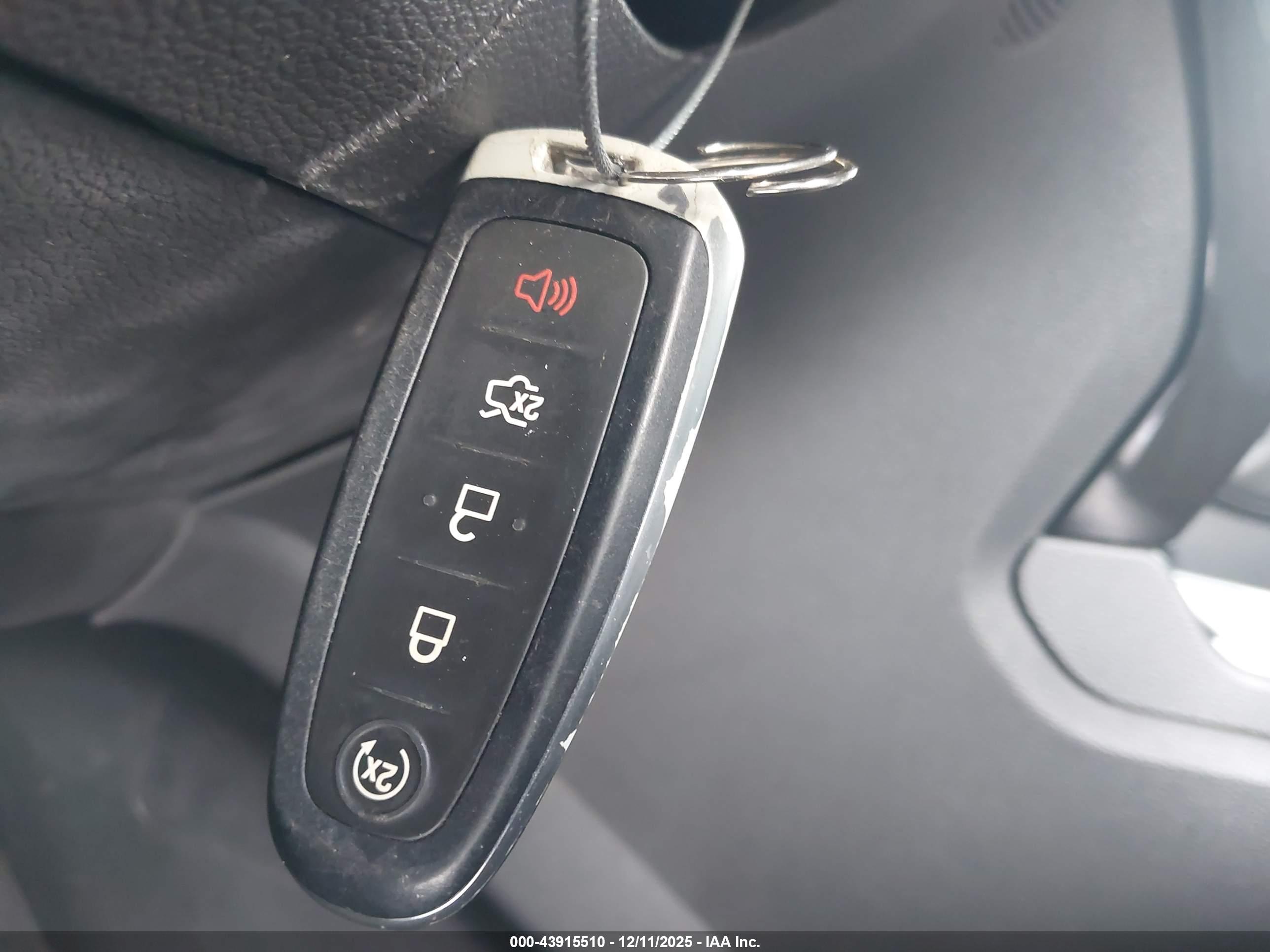 FORD ESCAPE image 11