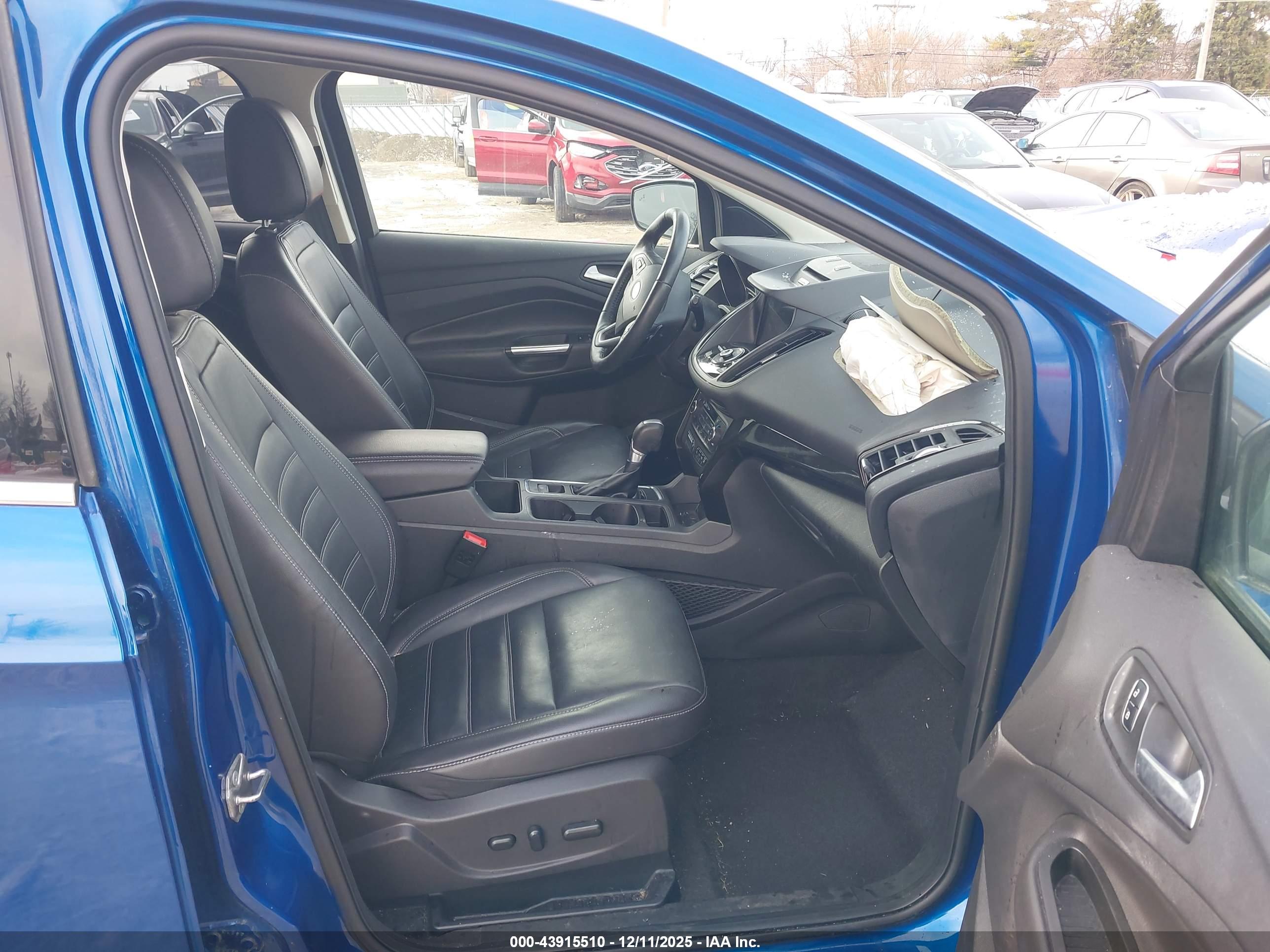 FORD ESCAPE image 5