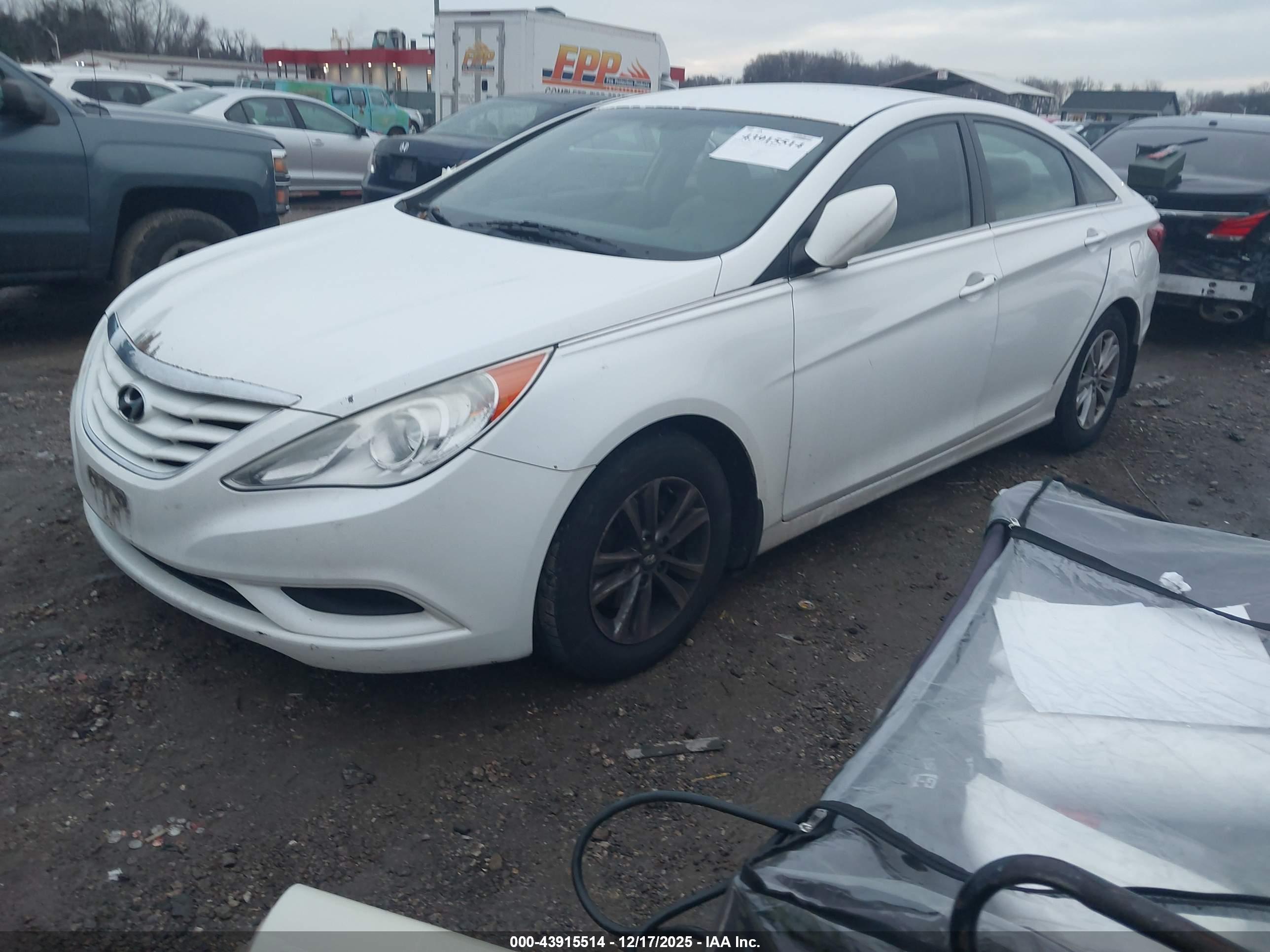 HYUNDAI SONATA image 2