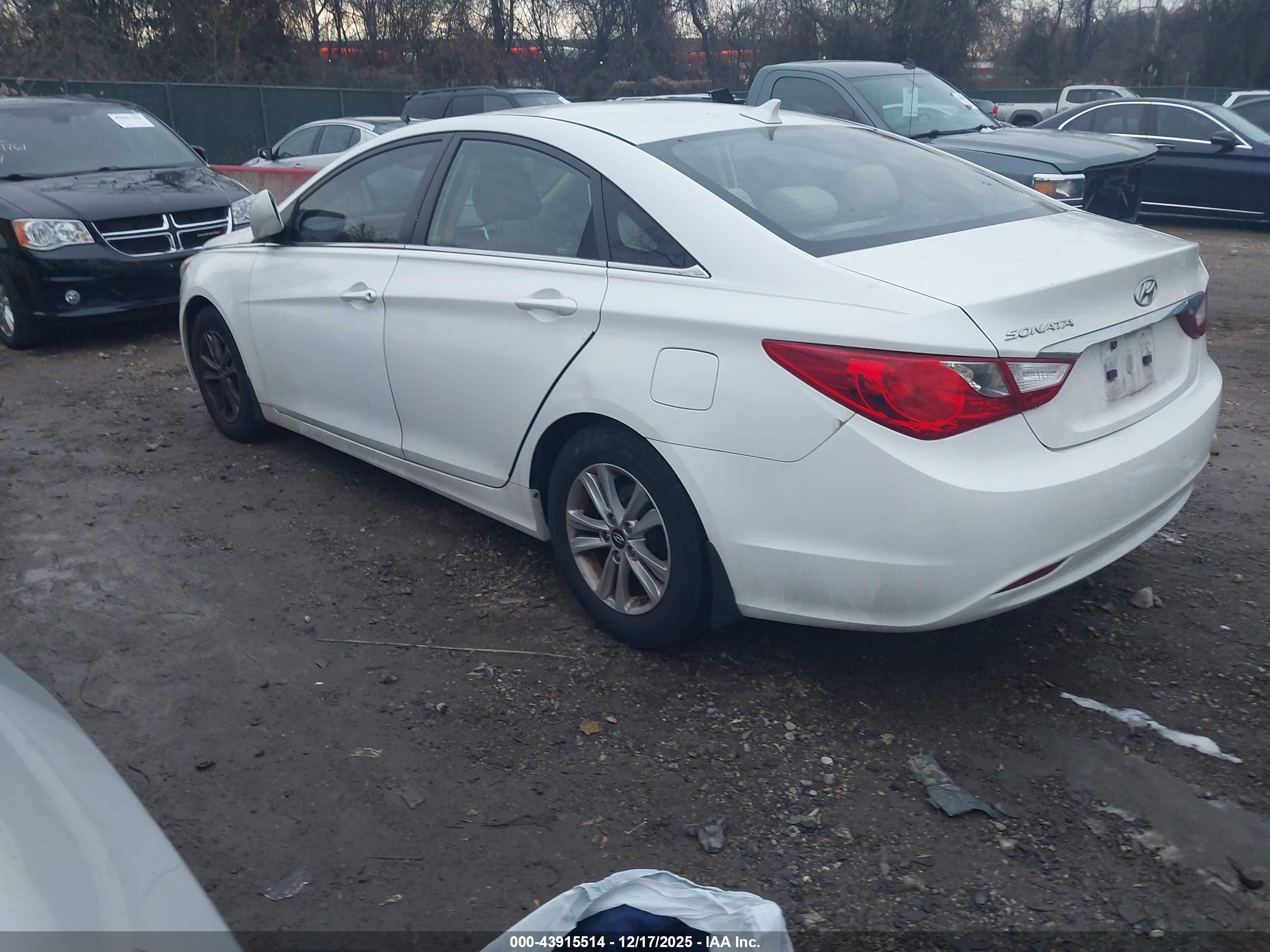 HYUNDAI SONATA image 3