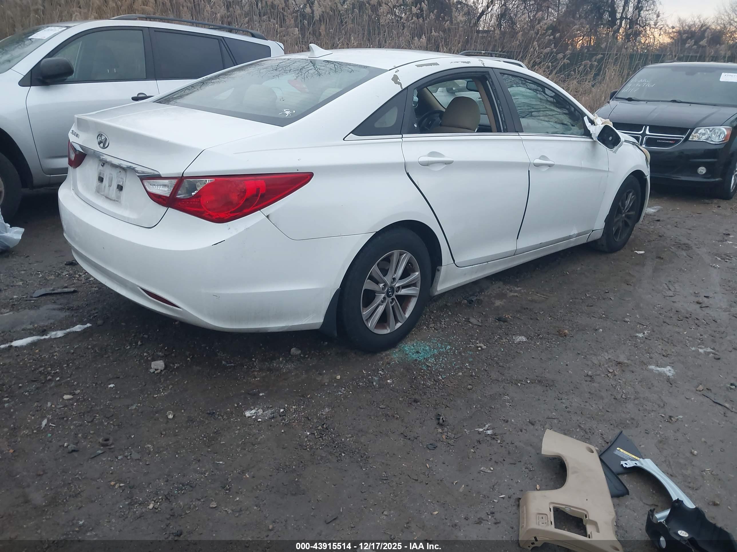 HYUNDAI SONATA image 4