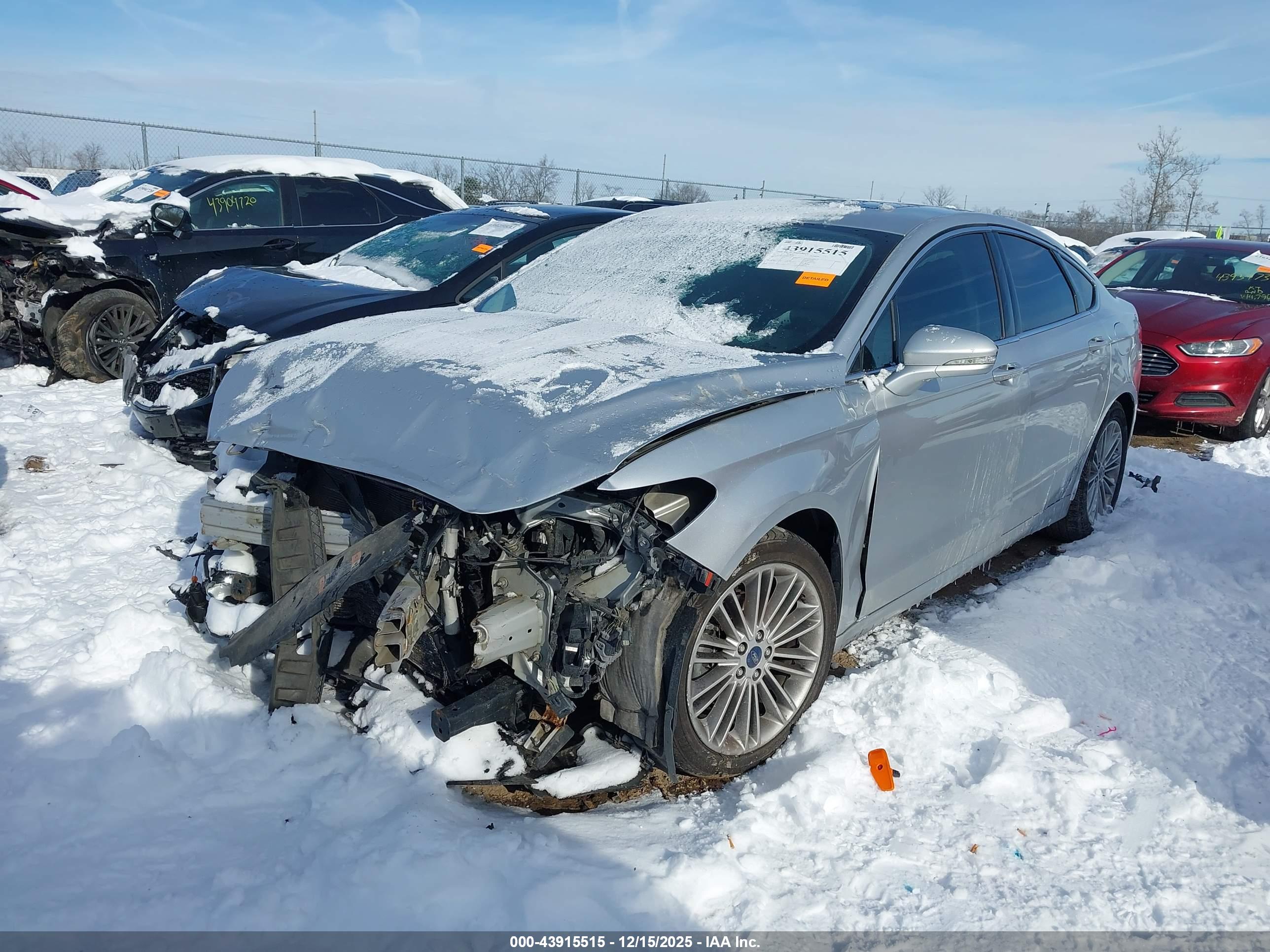 FORD FUSION image 2