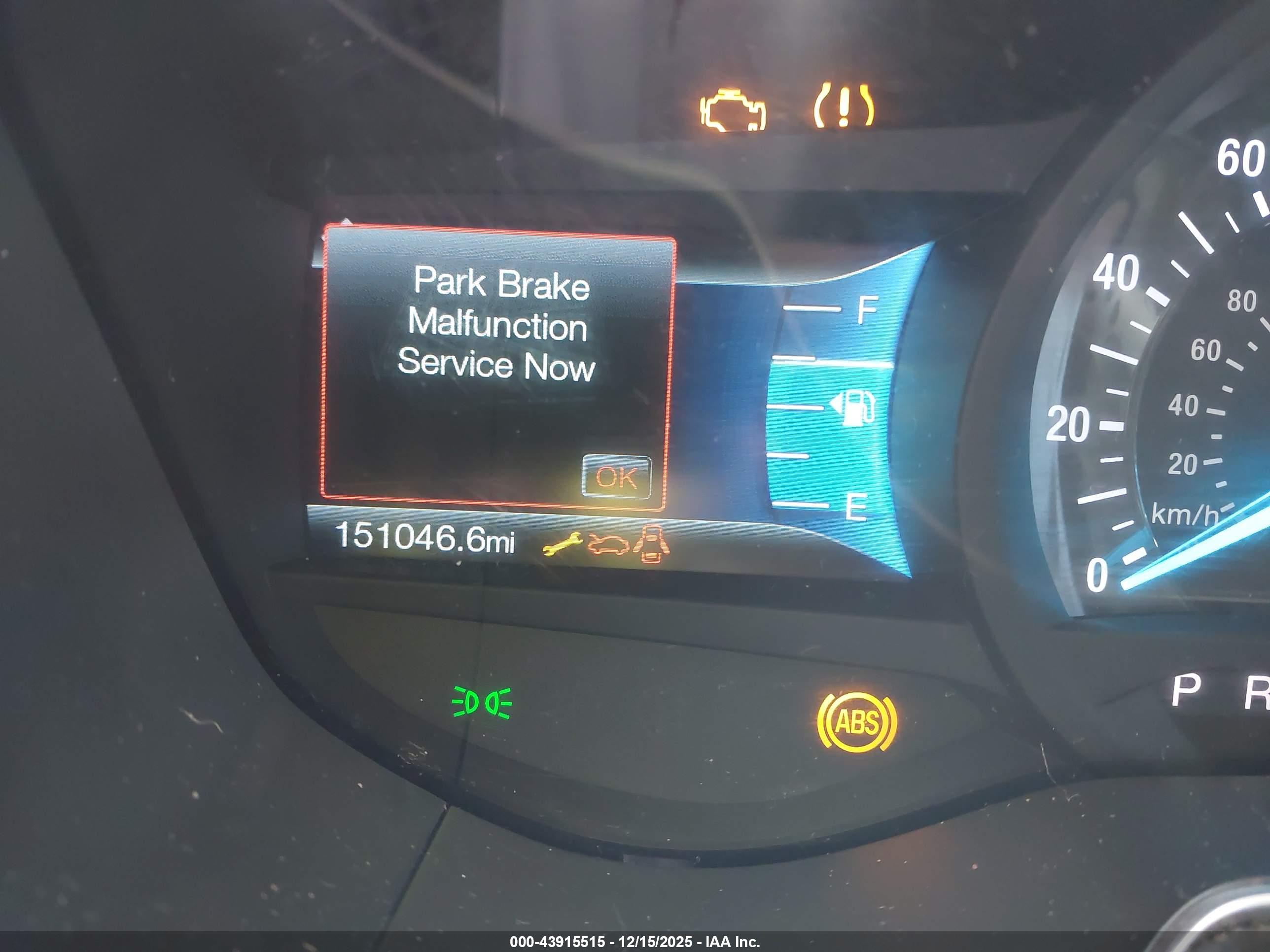 FORD FUSION image 7
