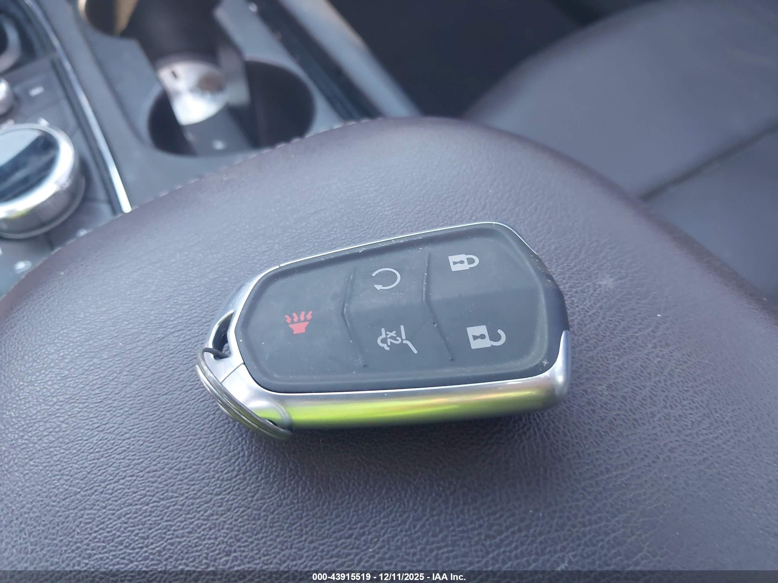 CADILLAC XT6 image 11