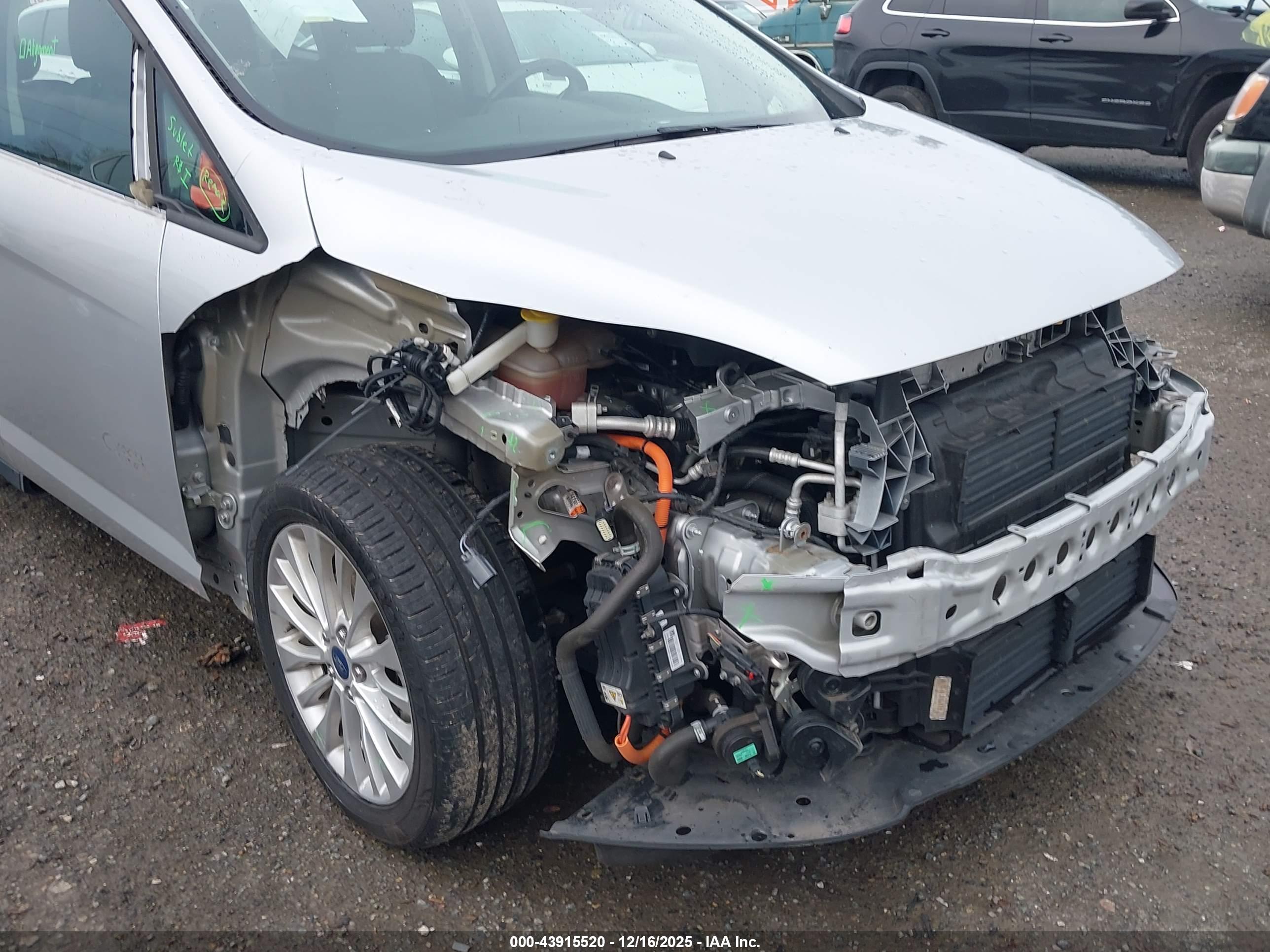 FORD C-MAX image 6