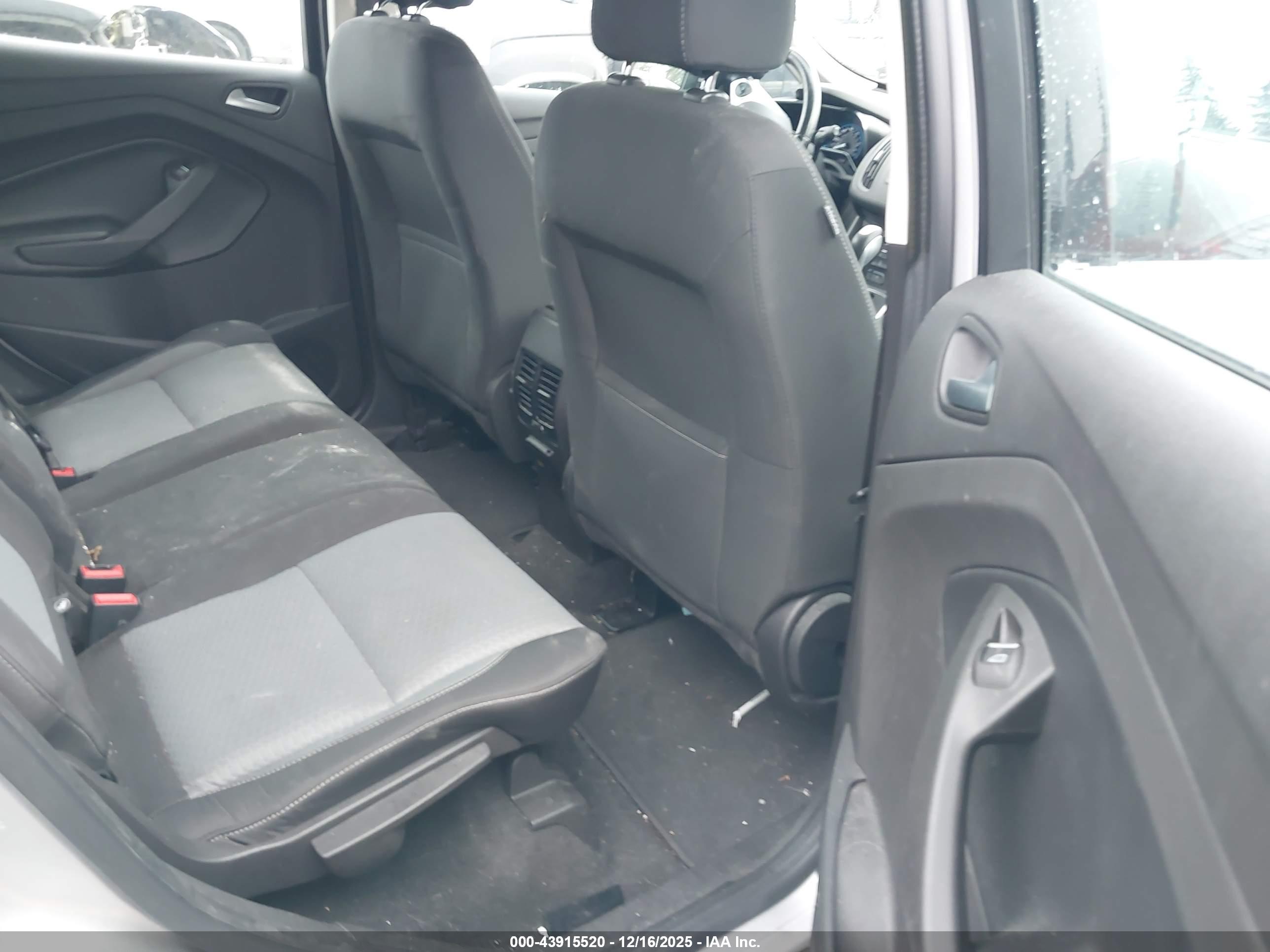FORD C-MAX image 8