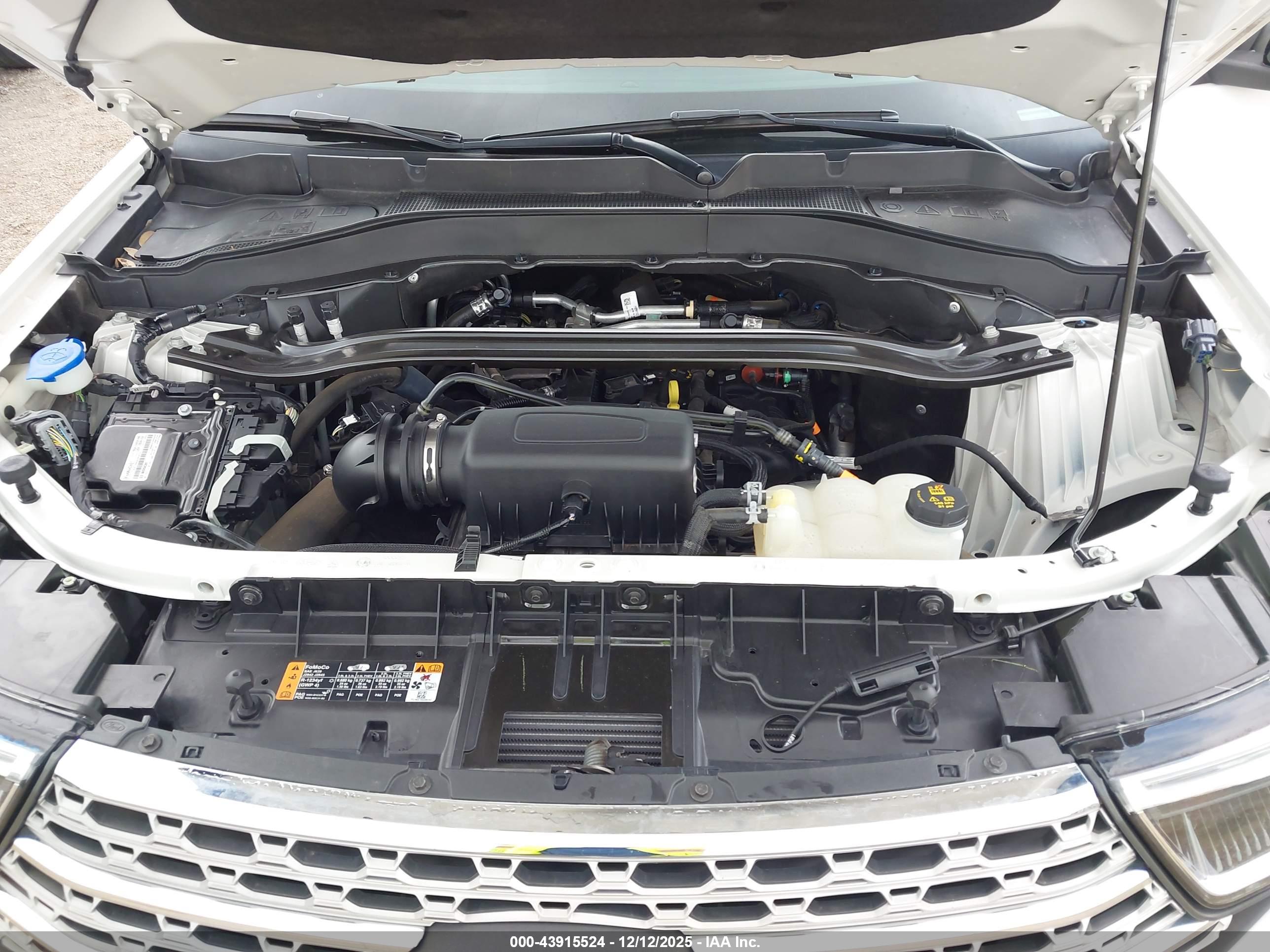 FORD EXPLORER image 10