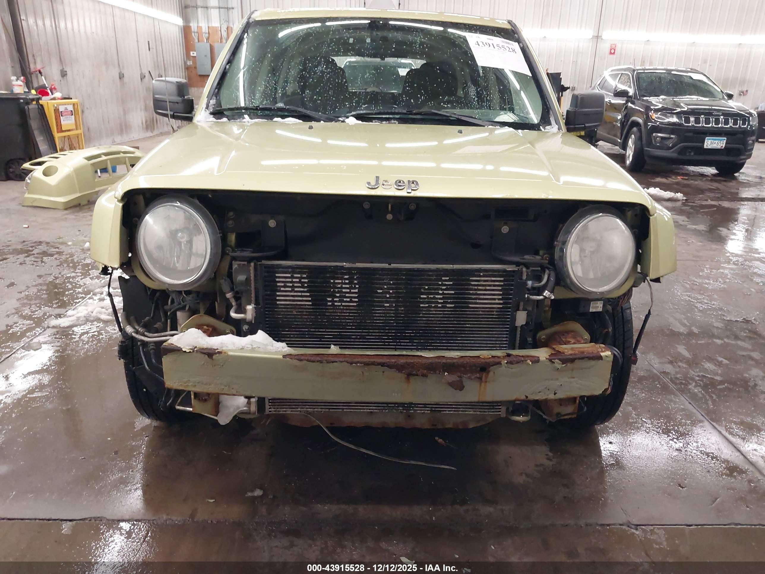 JEEP PATRIOT image 6