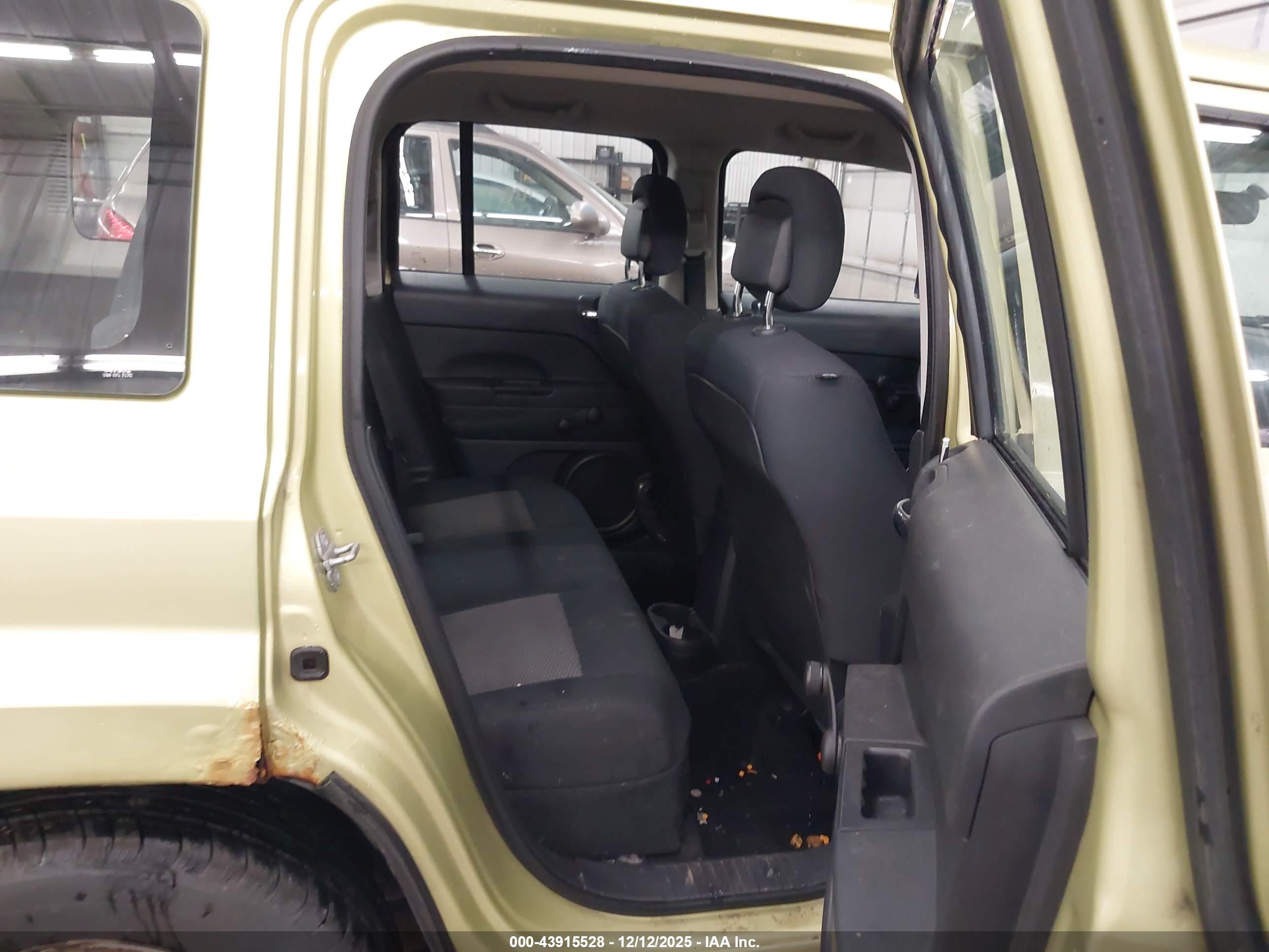 JEEP PATRIOT image 8