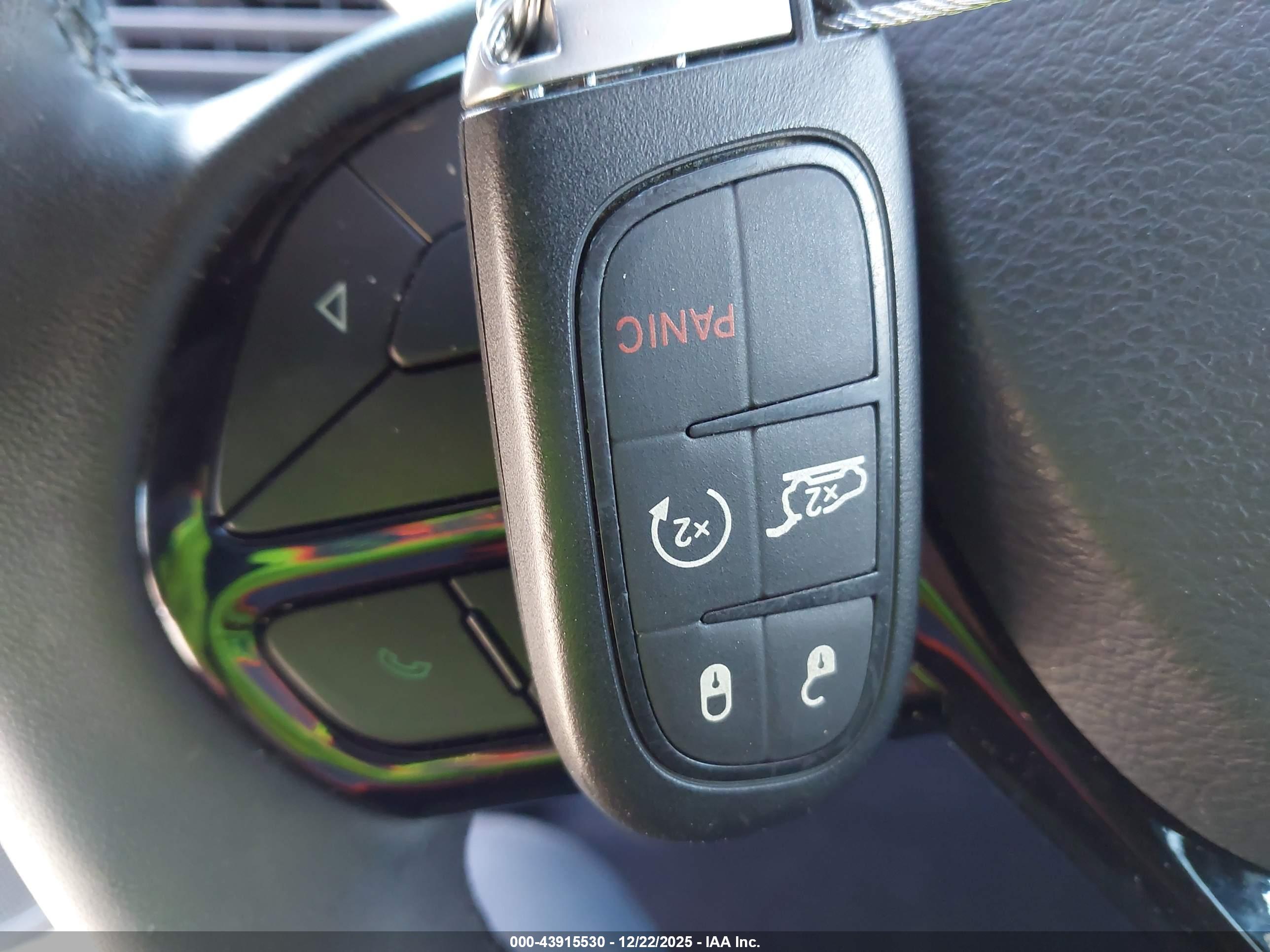 JEEP CHEROKEE image 11