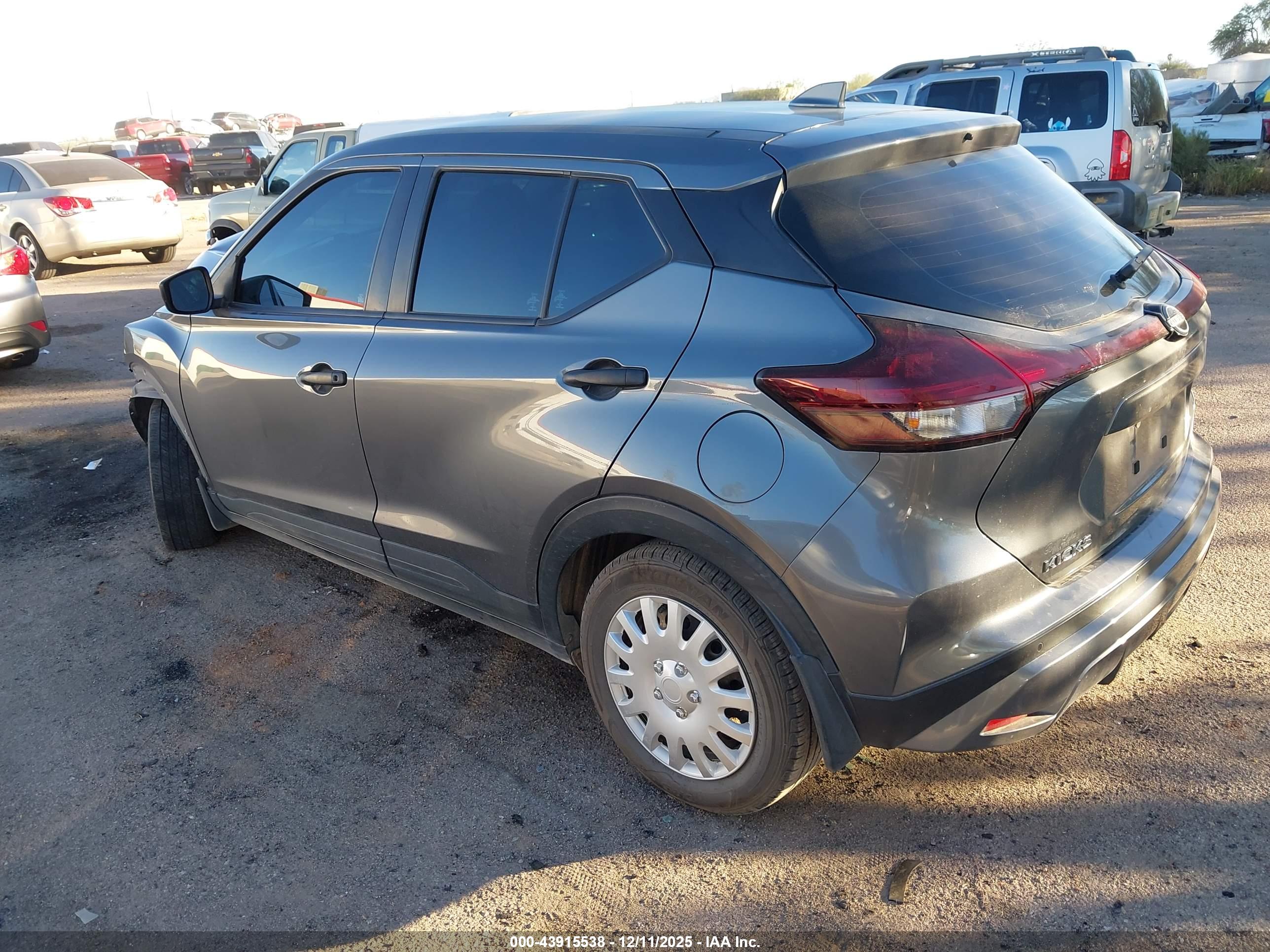 NISSAN KICKS image 3