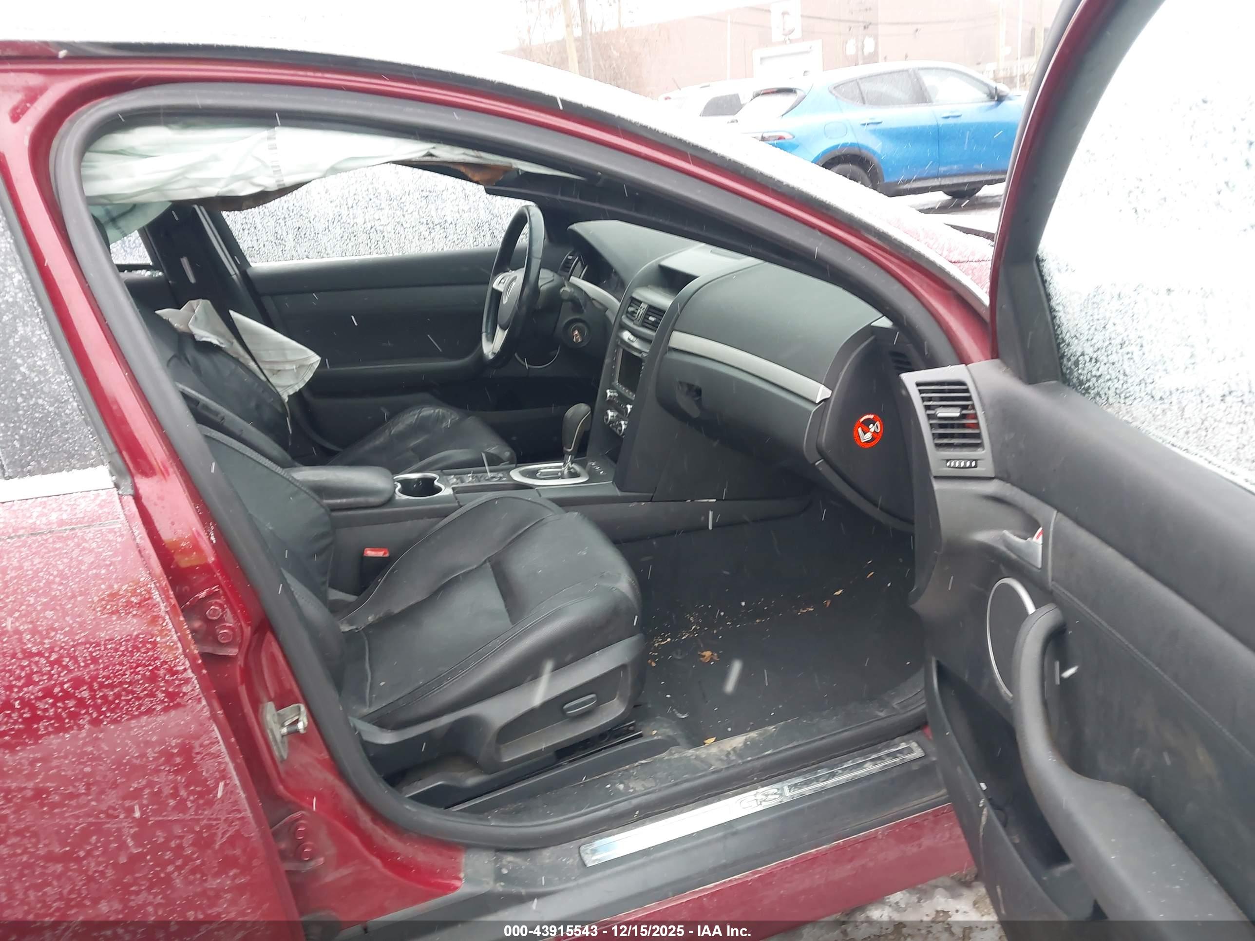 PONTIAC G8 image 5