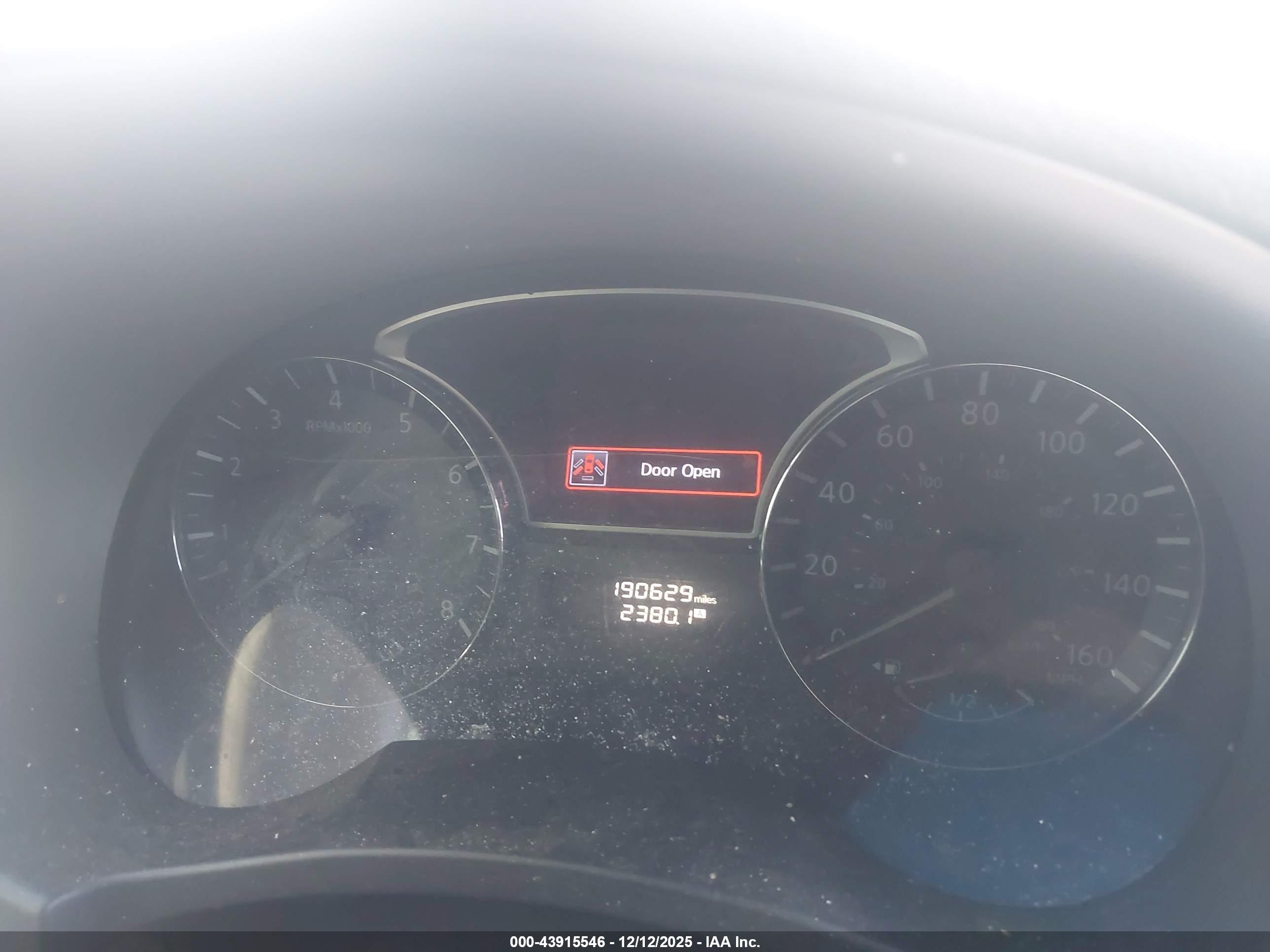 NISSAN ALTIMA image 7