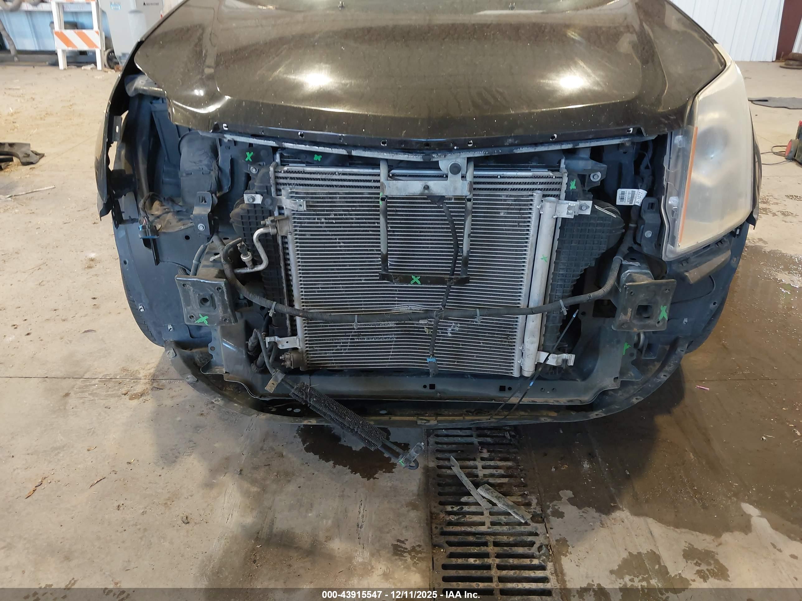 CADILLAC SRX image 6