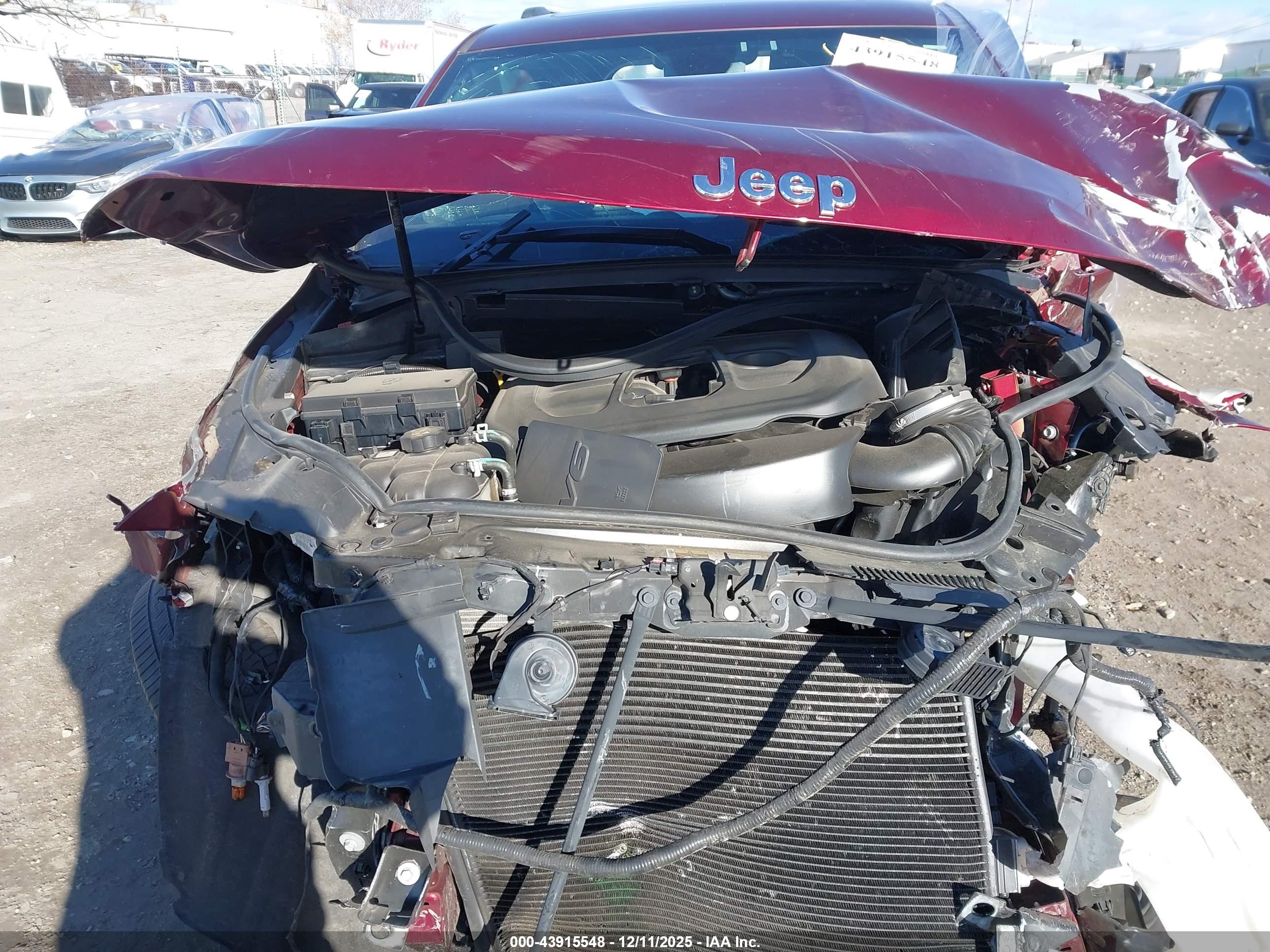 JEEP GRAND image 10