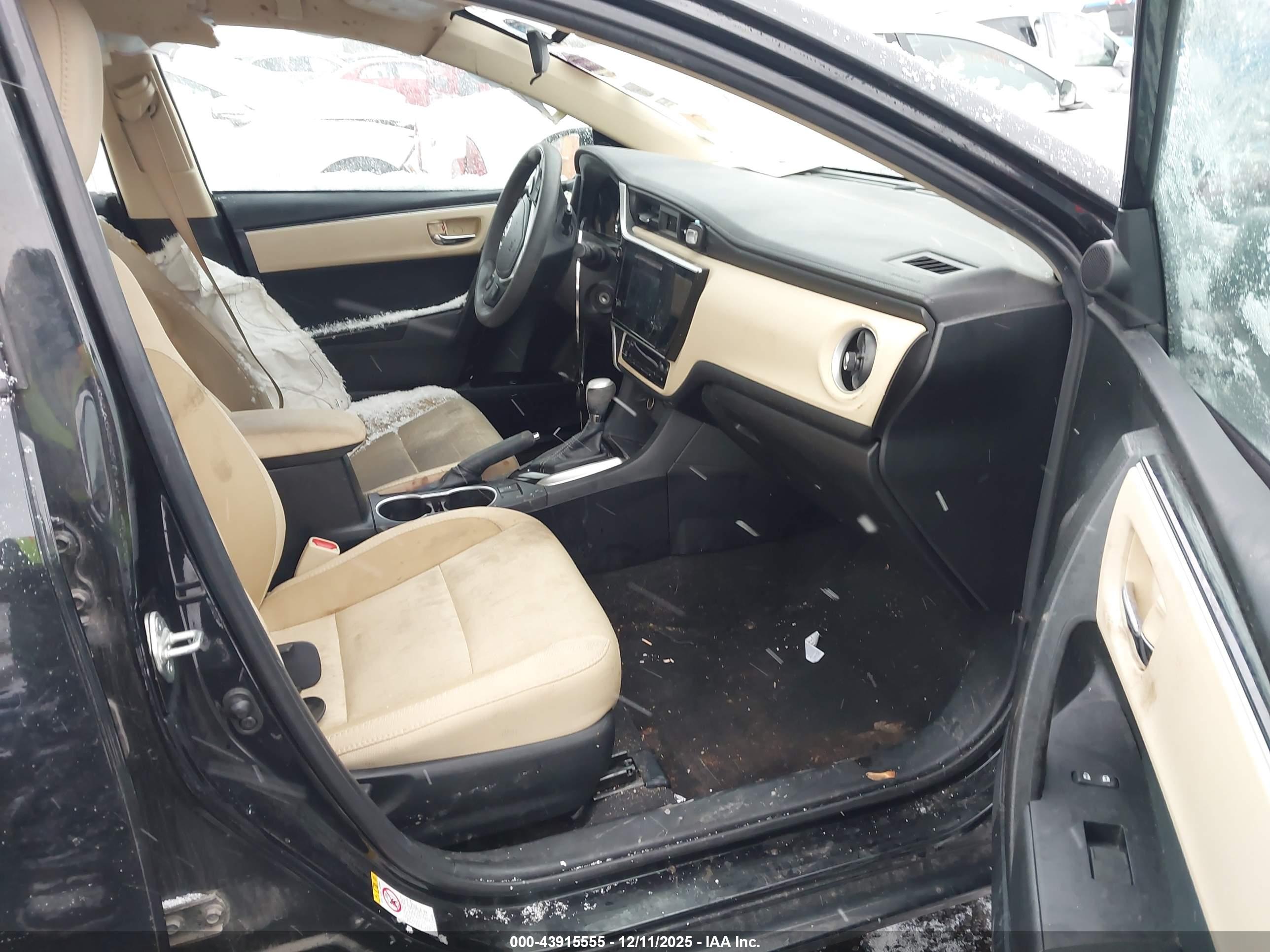 TOYOTA COROLLA image 5
