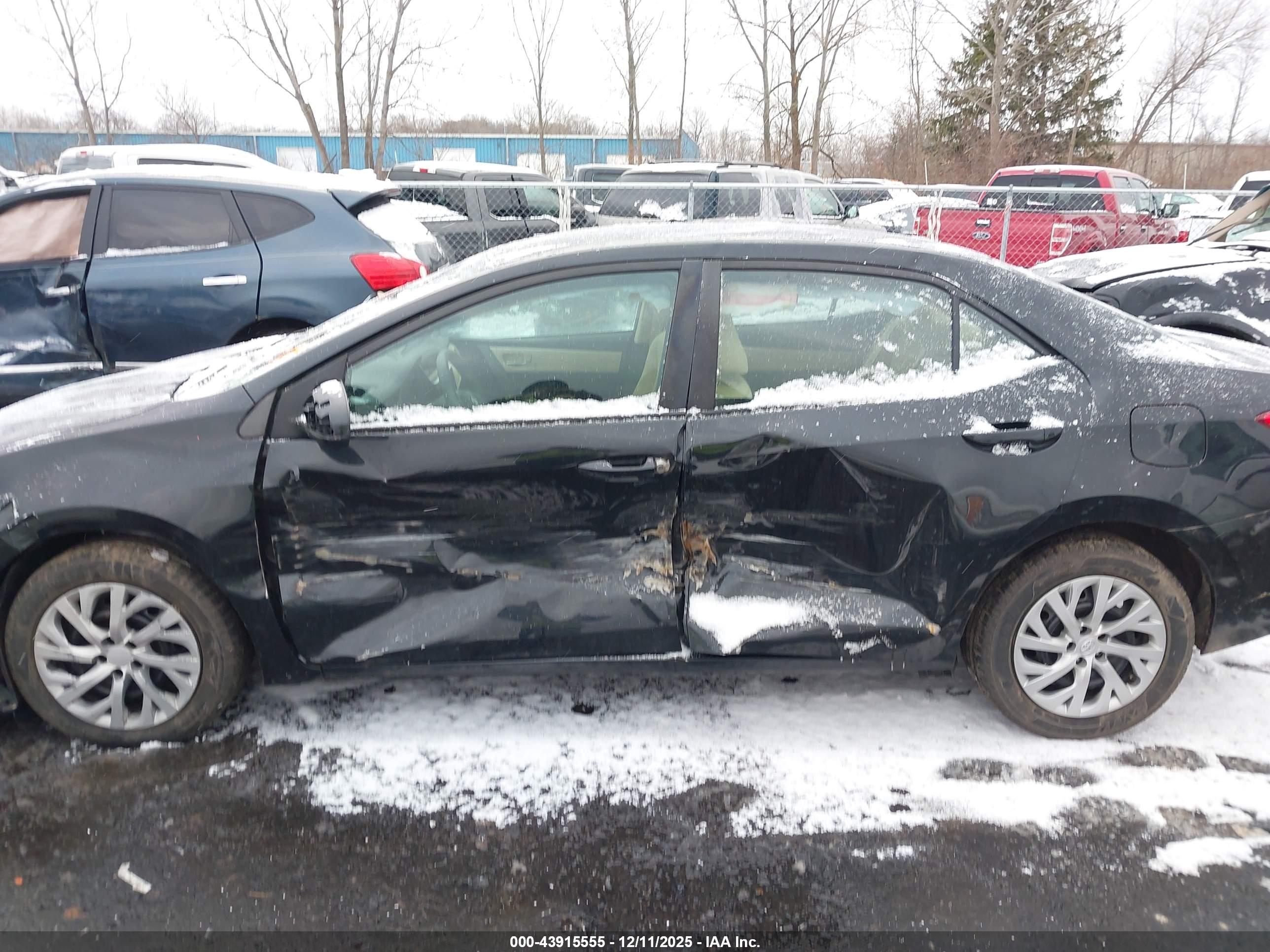TOYOTA COROLLA image 6