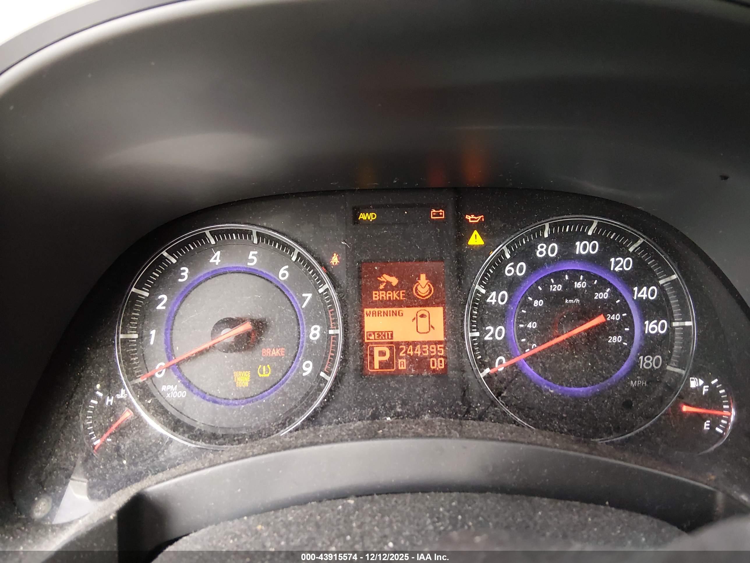 INFINITI FX35 image 7