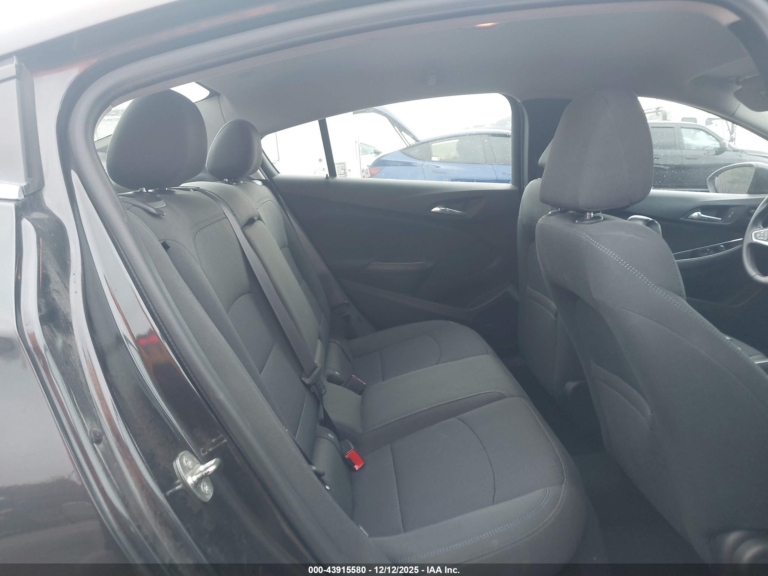 CHEVROLET CRUZE image 8