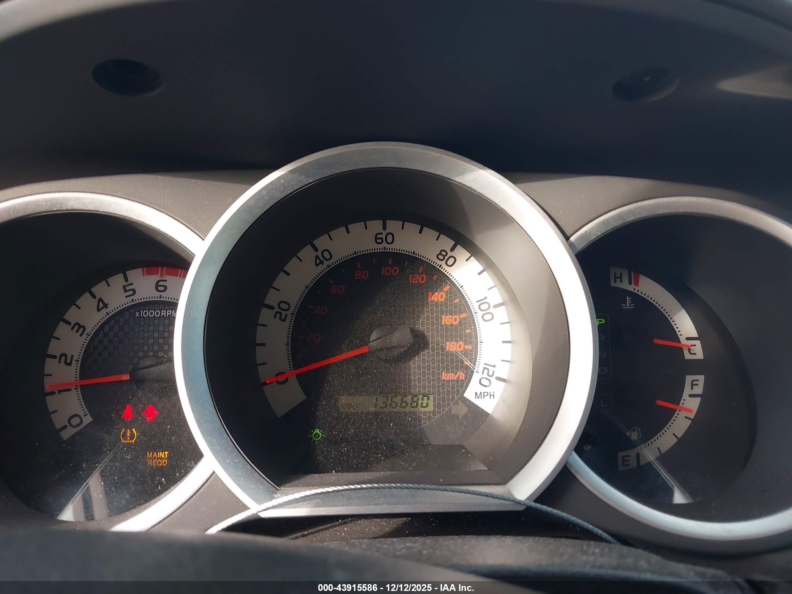 TOYOTA TACOMA image 7