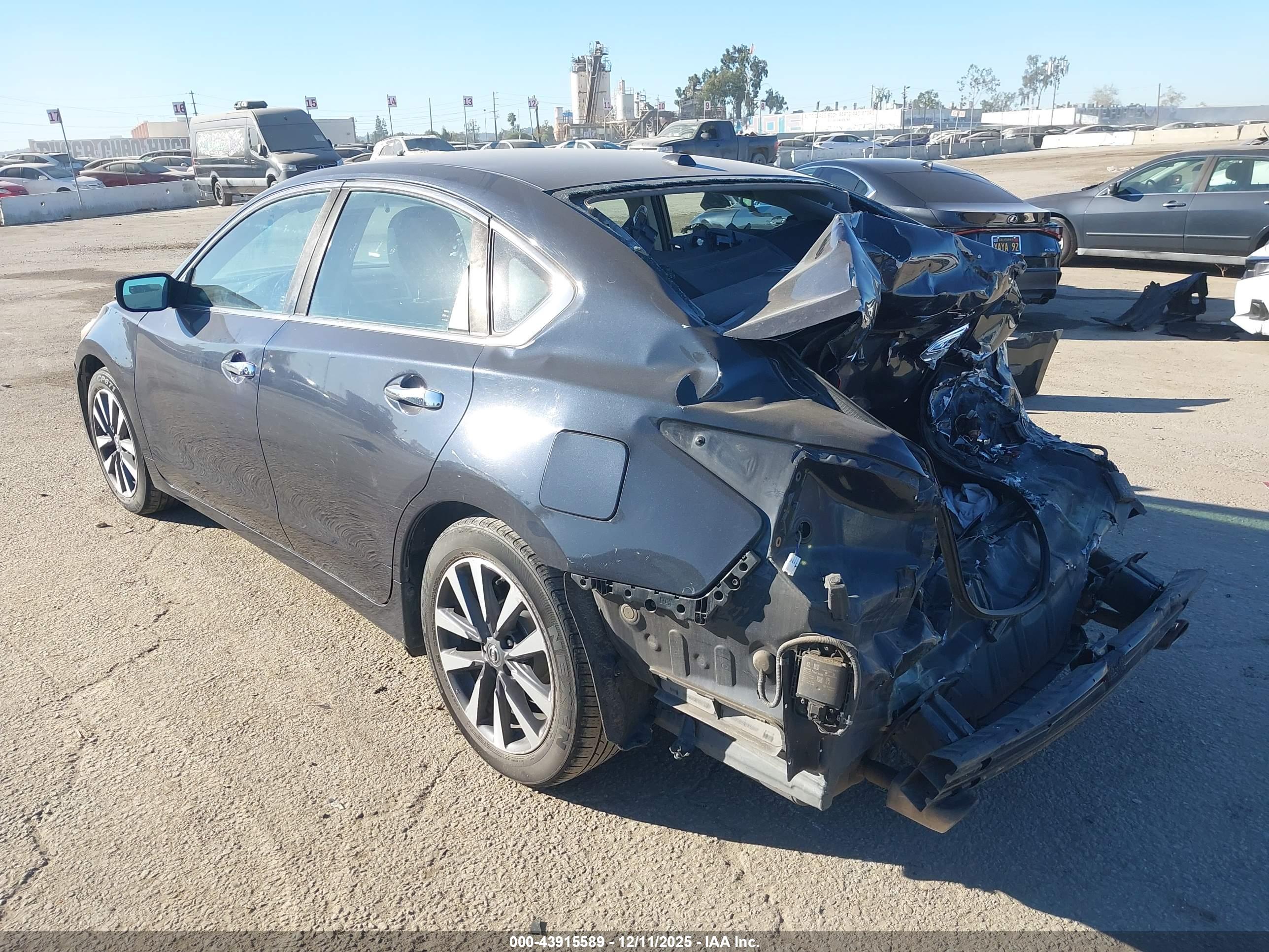 NISSAN ALTIMA image 3