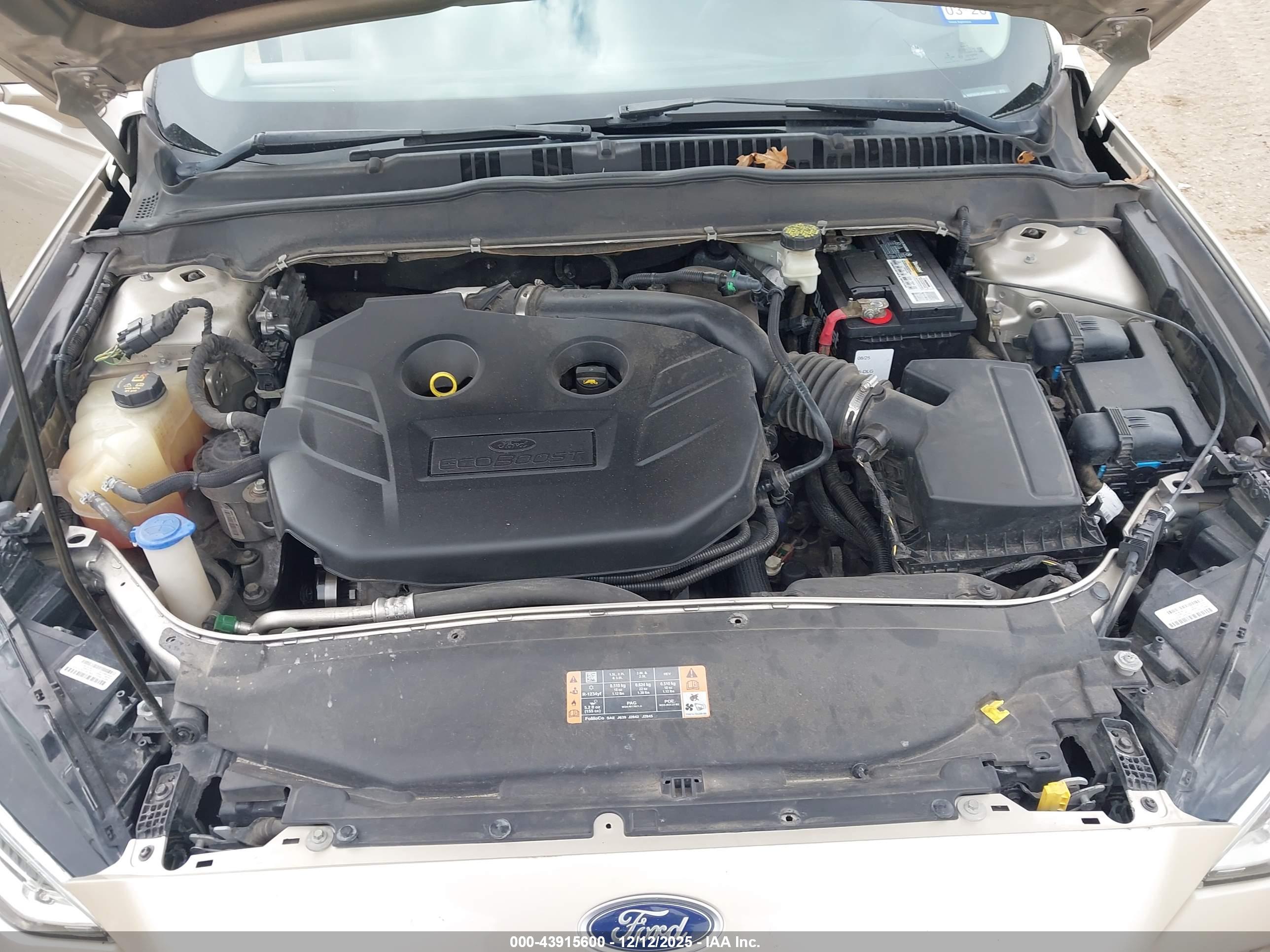 FORD FUSION image 10