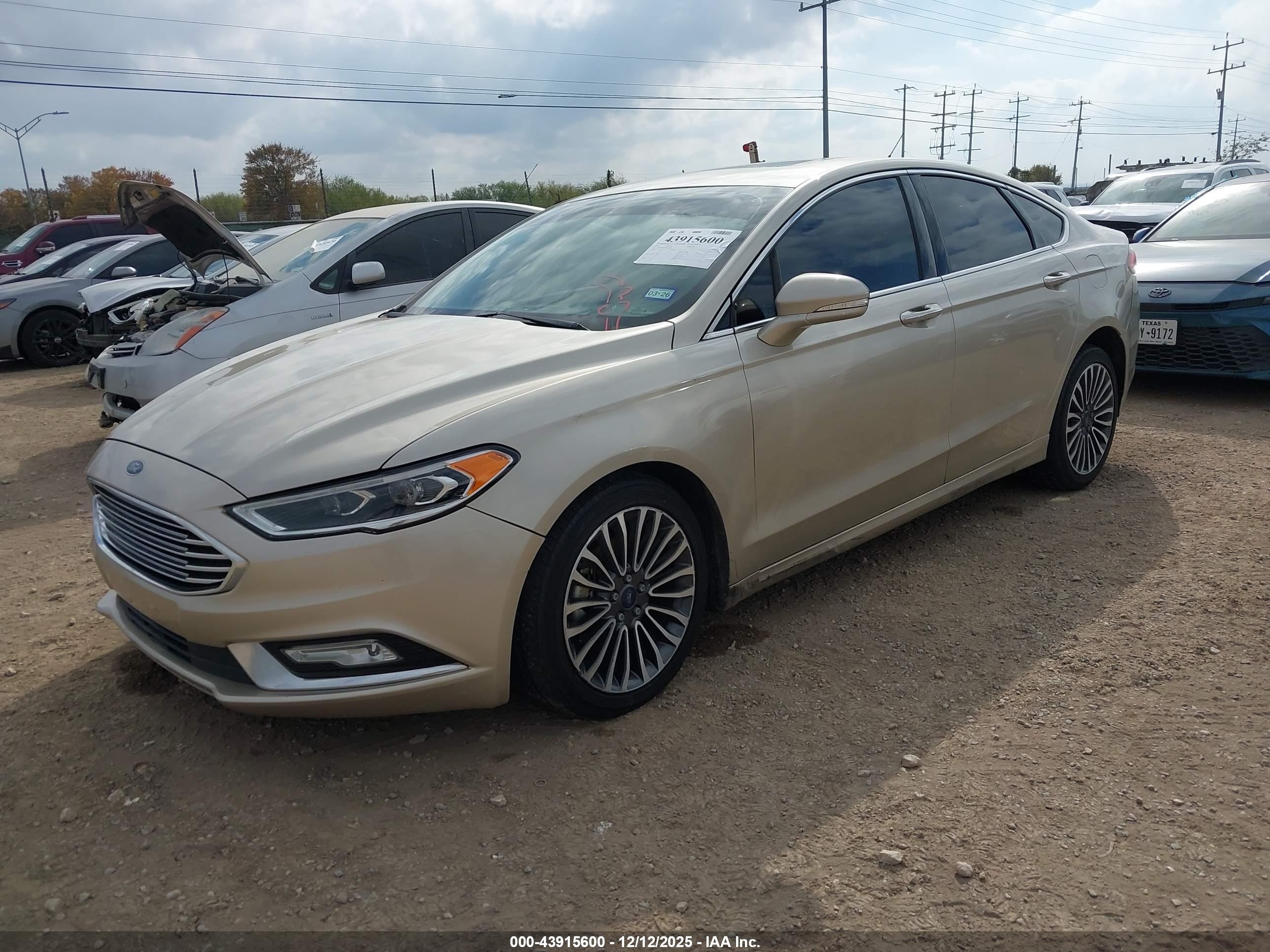 FORD FUSION image 2