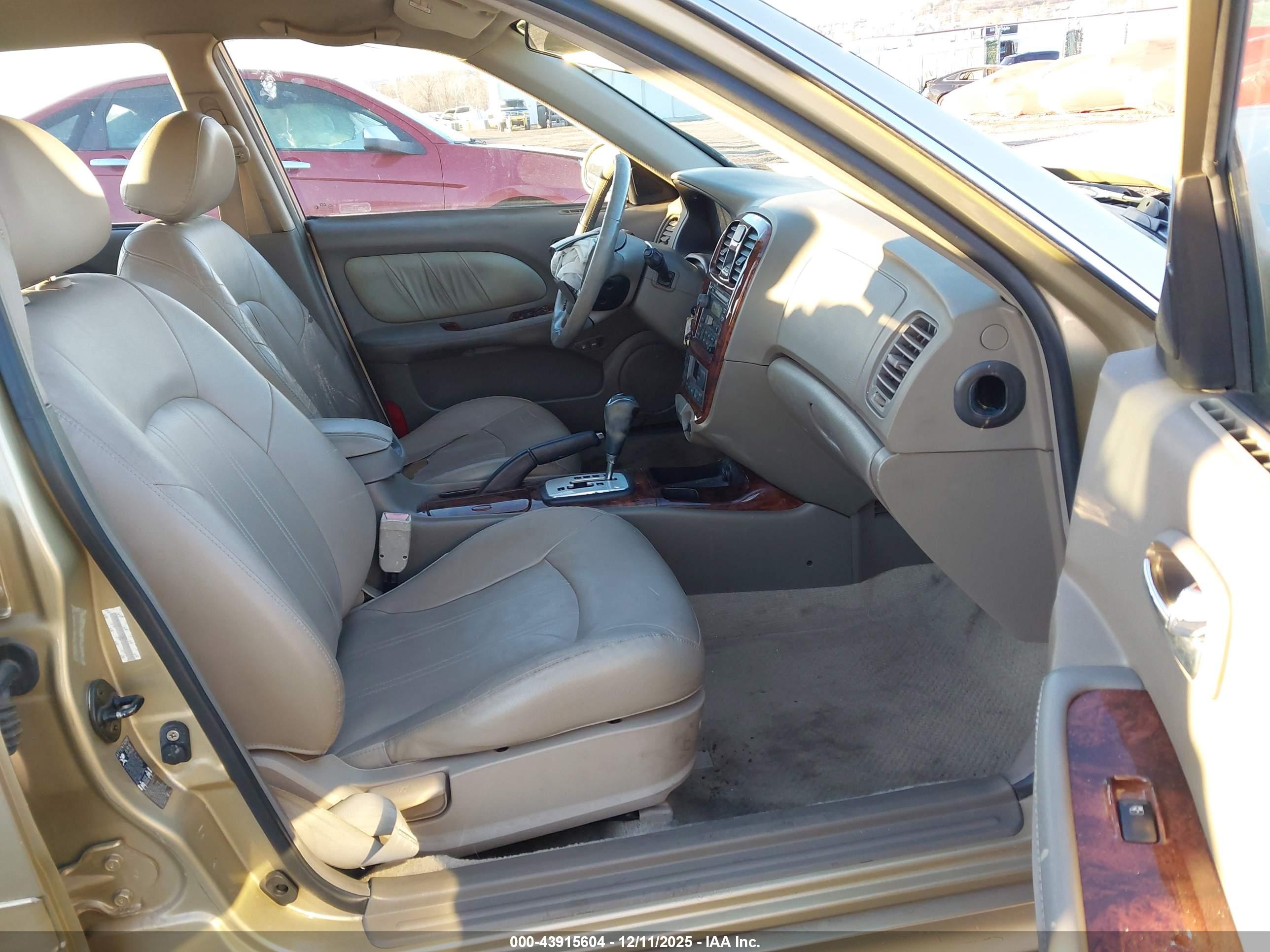 HYUNDAI SONATA image 5