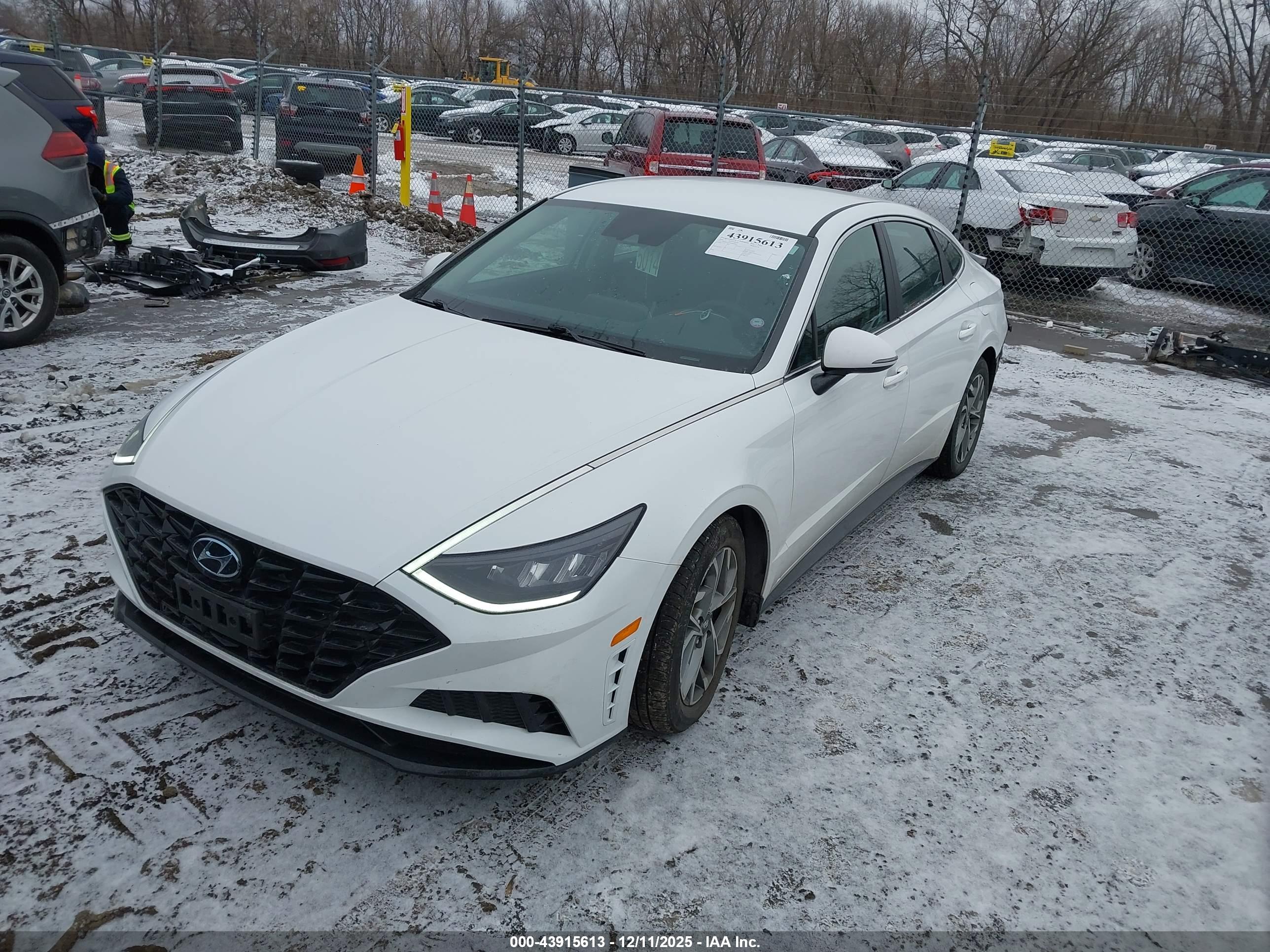 HYUNDAI SONATA image 2