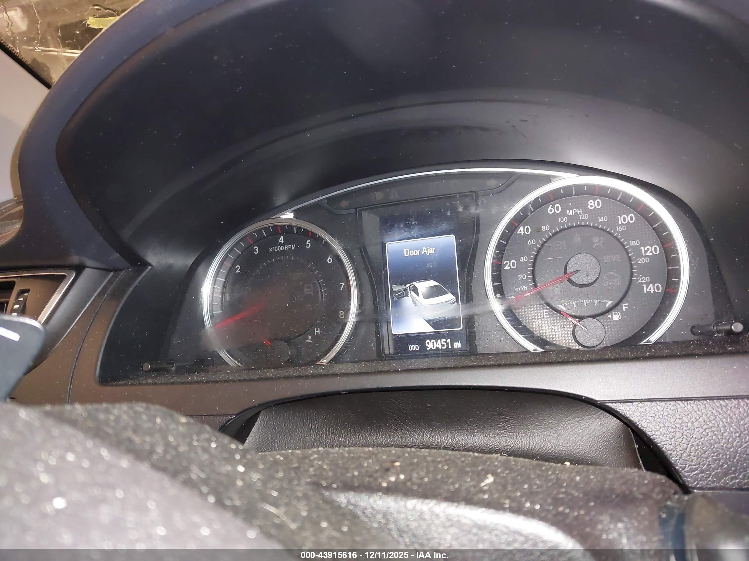TOYOTA CAMRY image 7