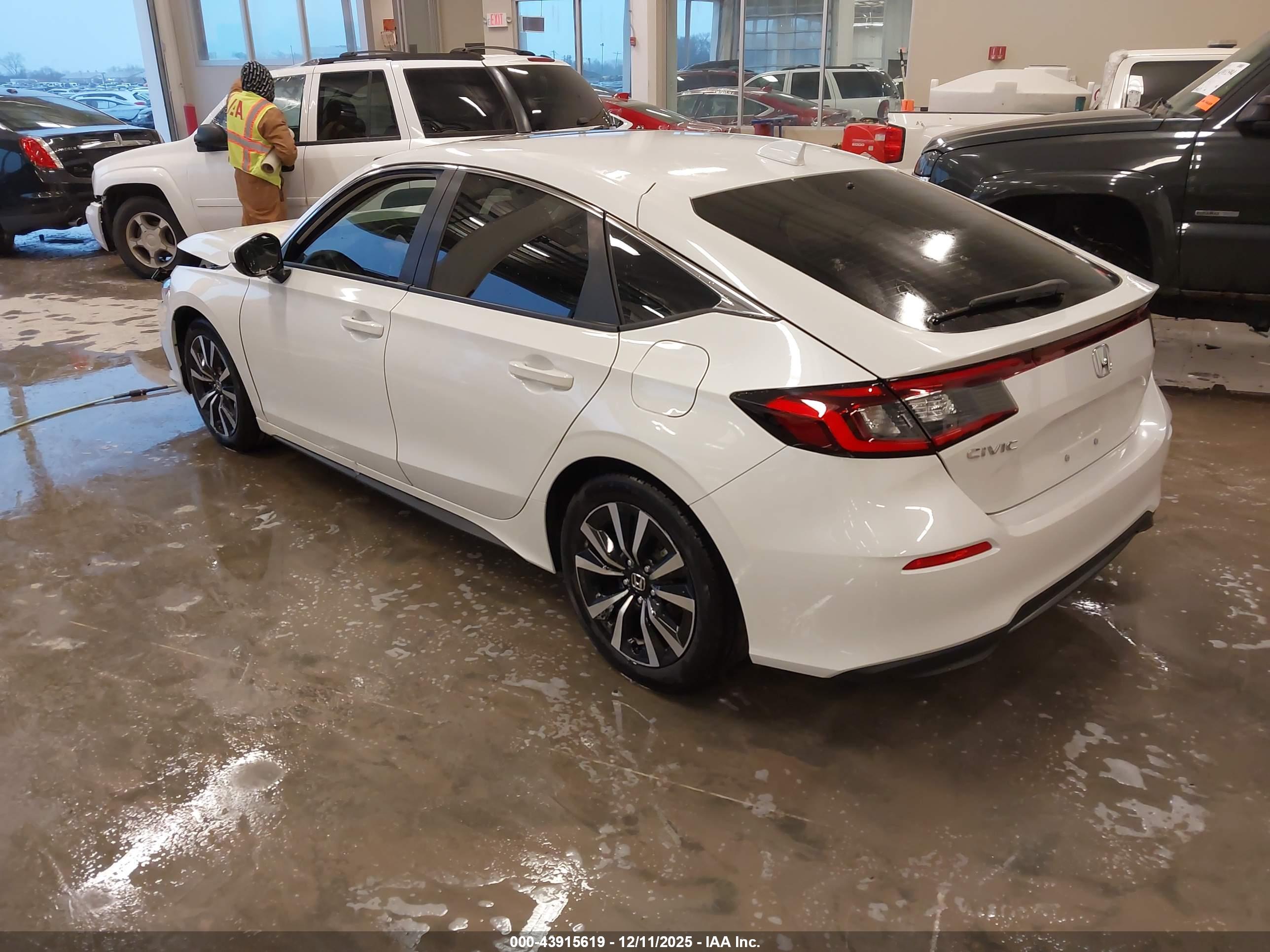HONDA CIVIC image 3