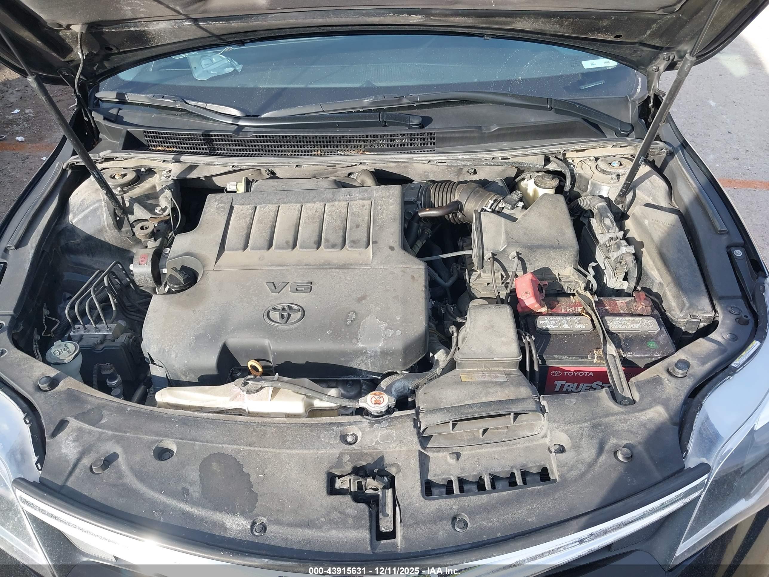 TOYOTA AVALON image 10