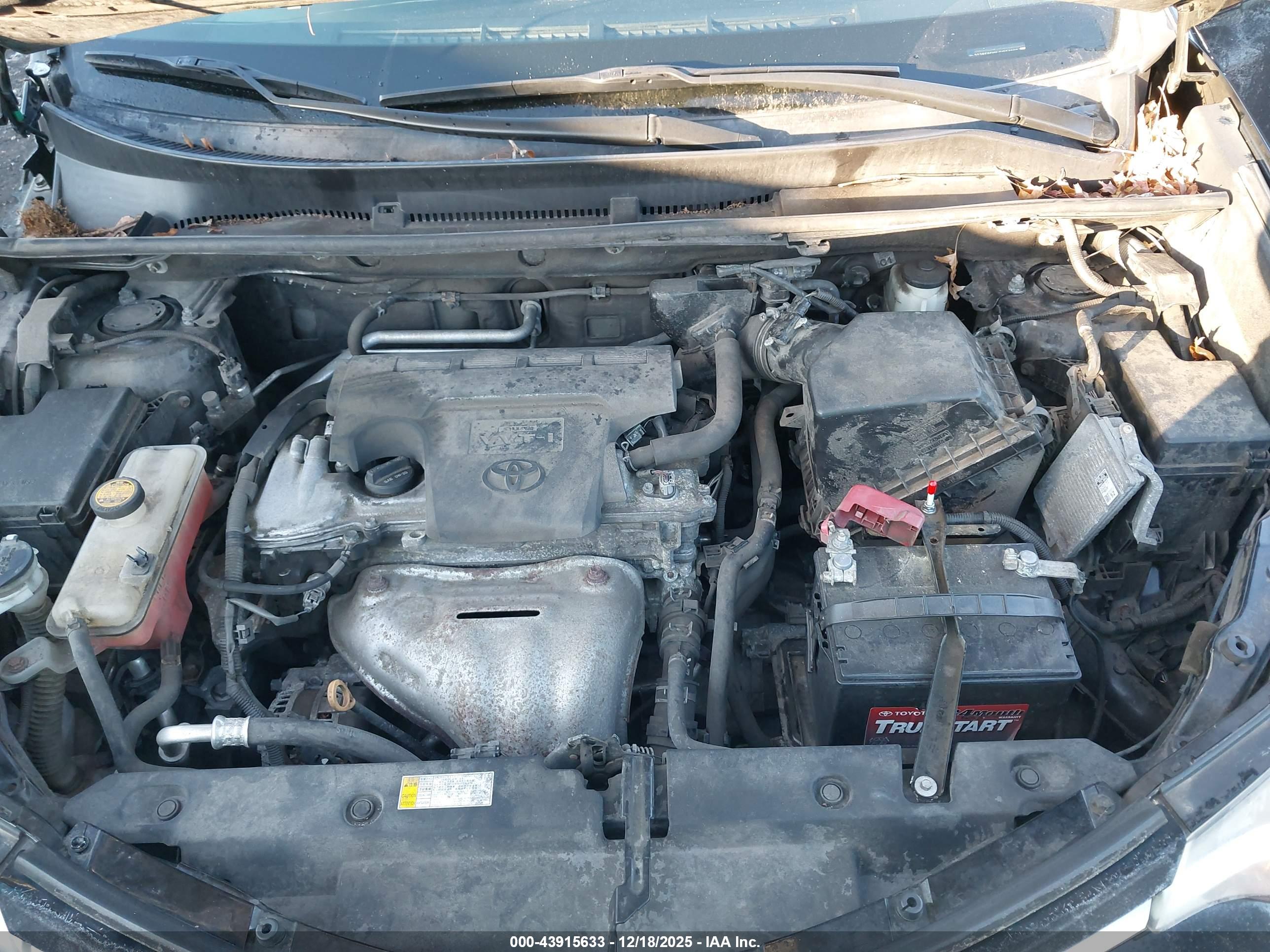 TOYOTA RAV4 image 10