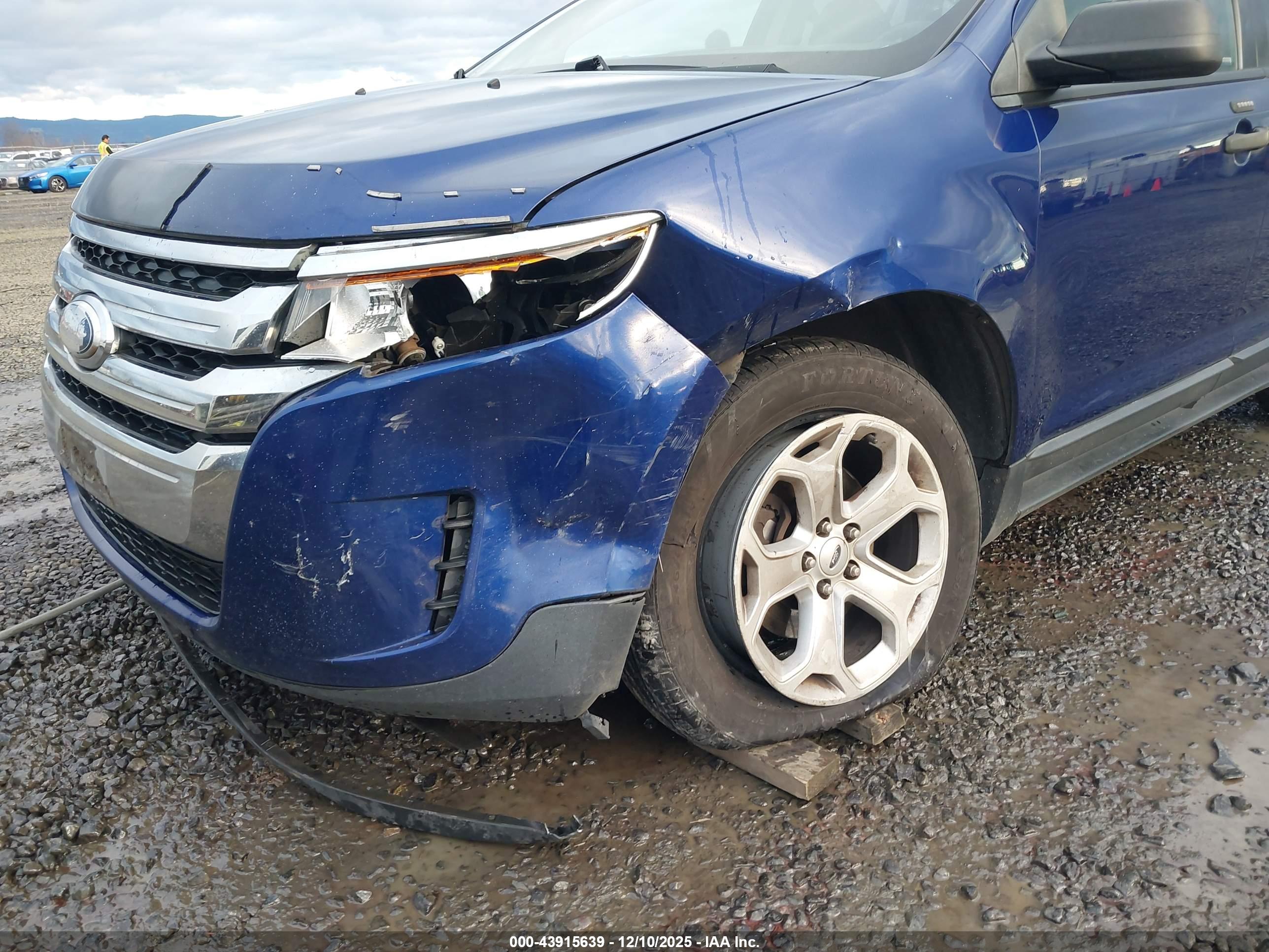 FORD EDGE image 6
