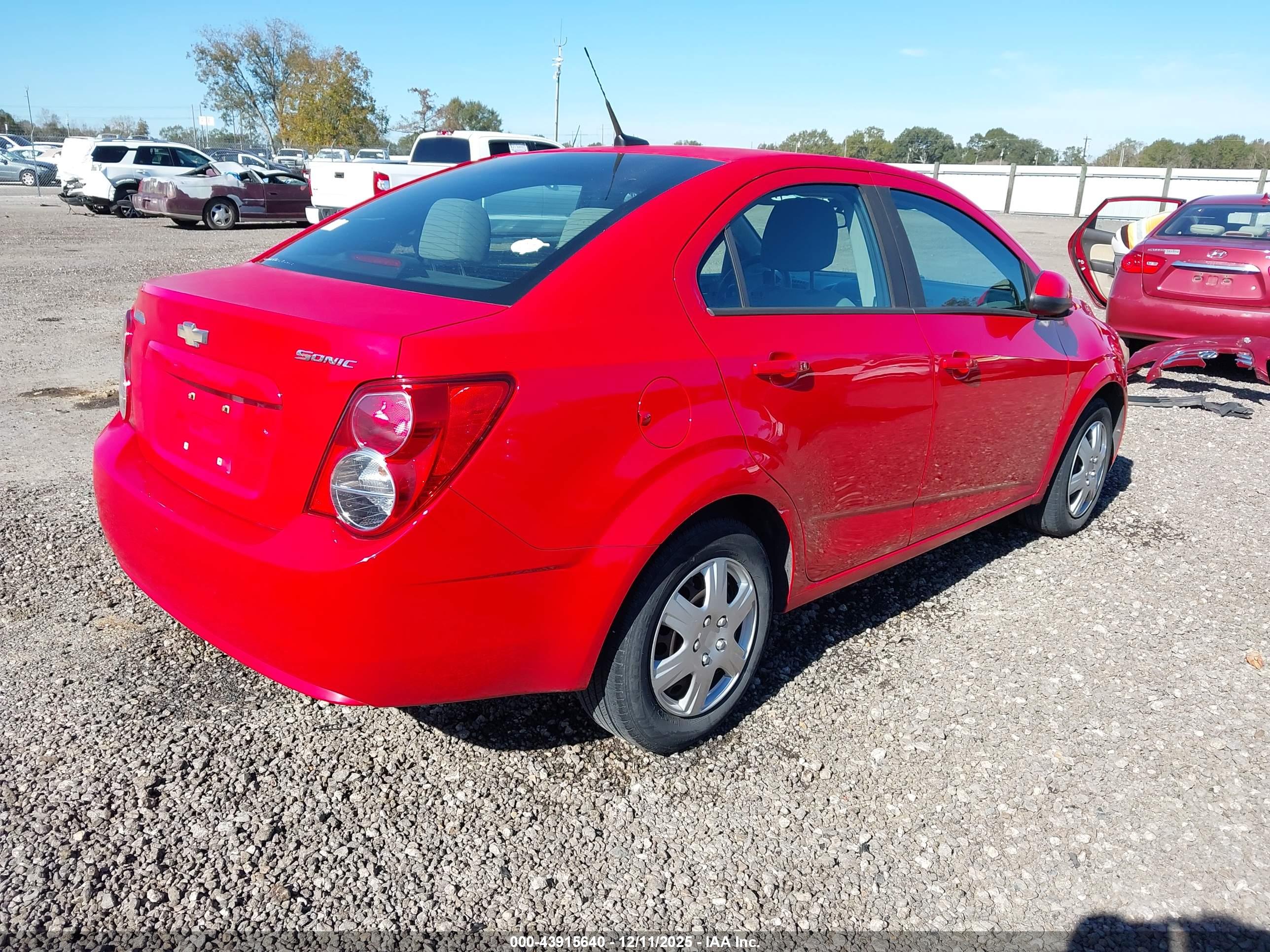 CHEVROLET SONIC image 4