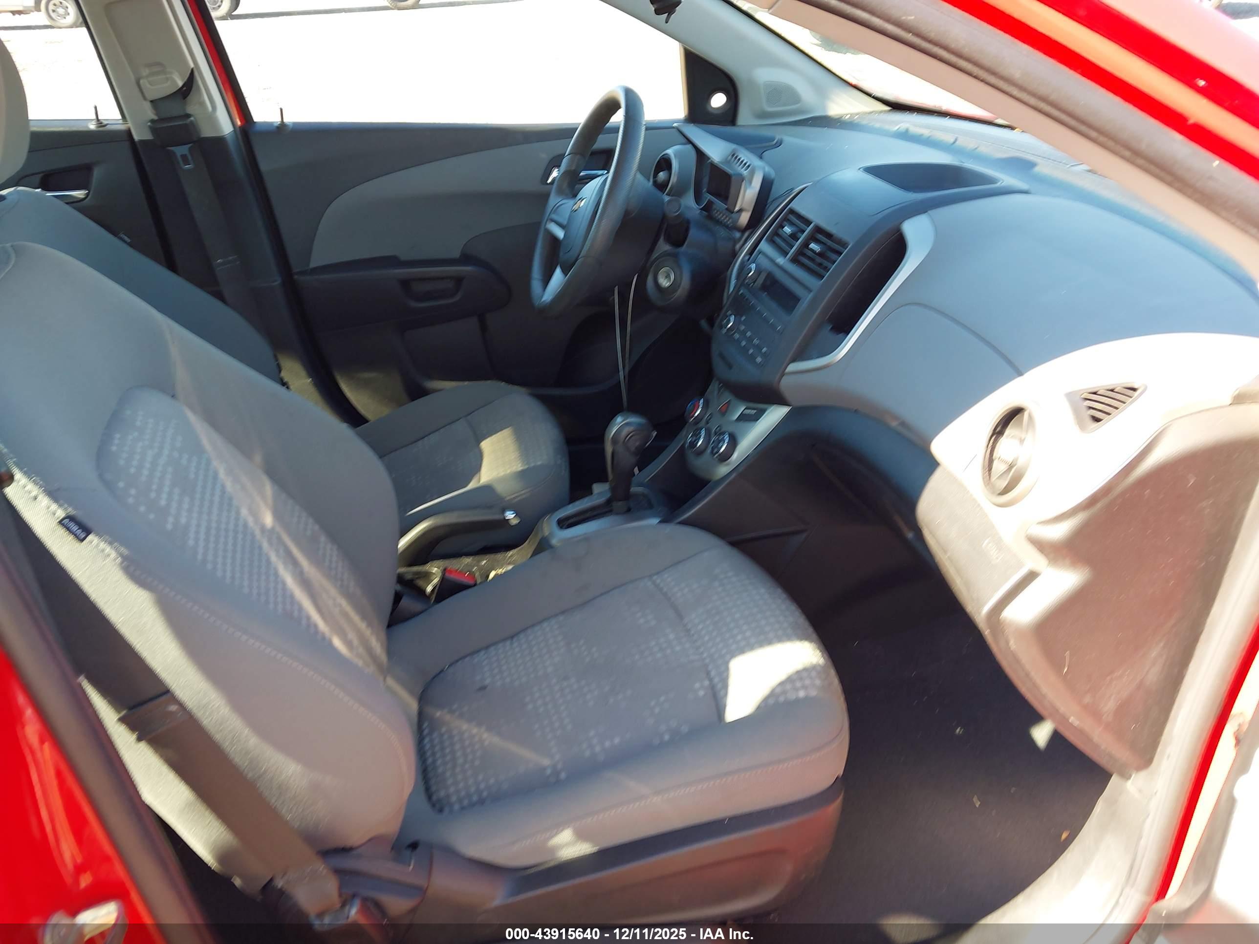 CHEVROLET SONIC image 5