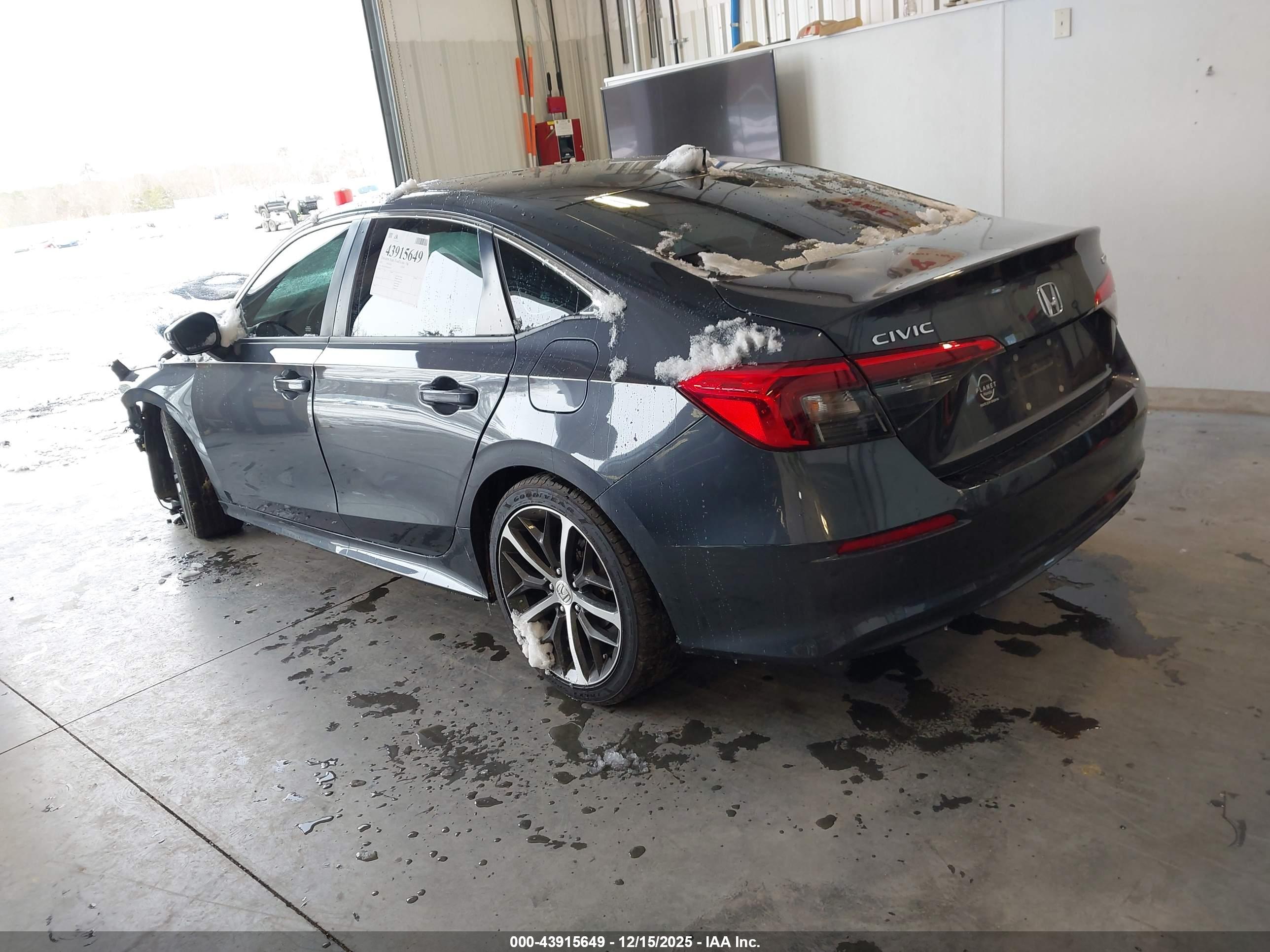 HONDA CIVIC image 3