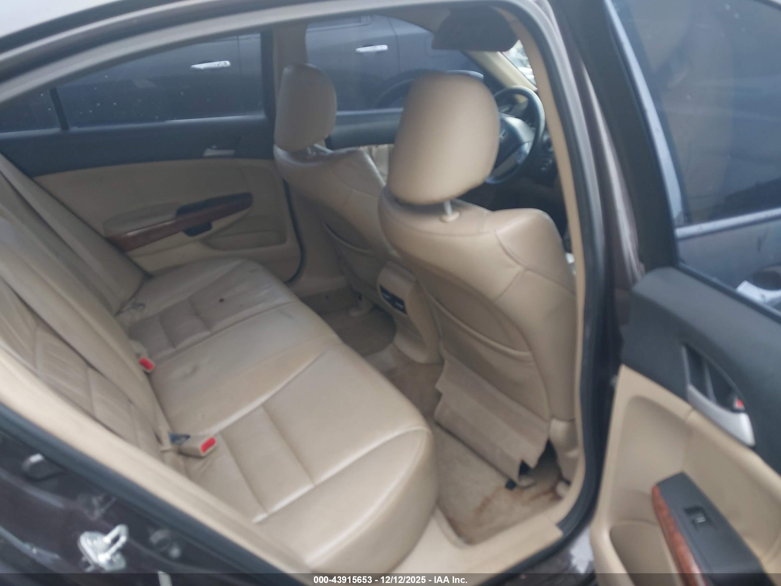 HONDA ACCORD image 8