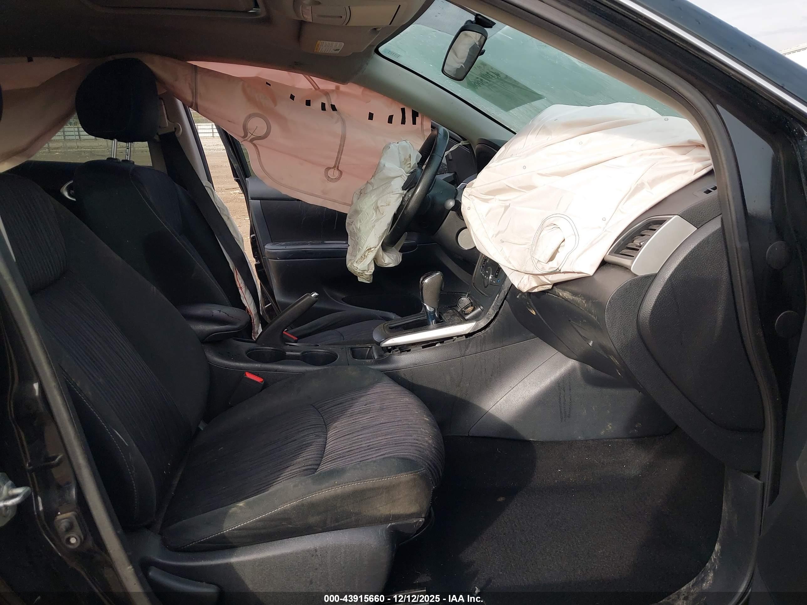 NISSAN SENTRA image 5
