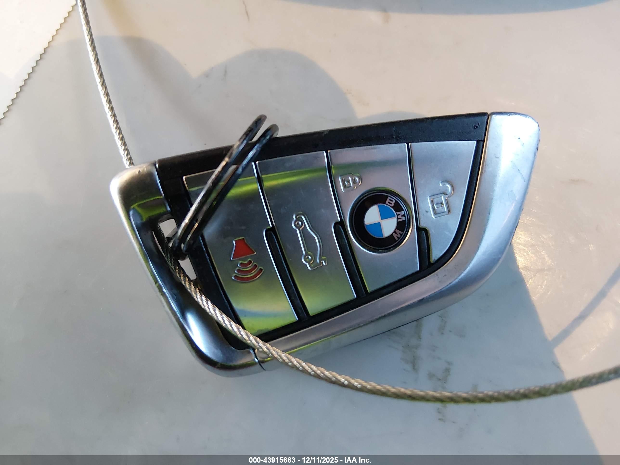 BMW M550I image 11