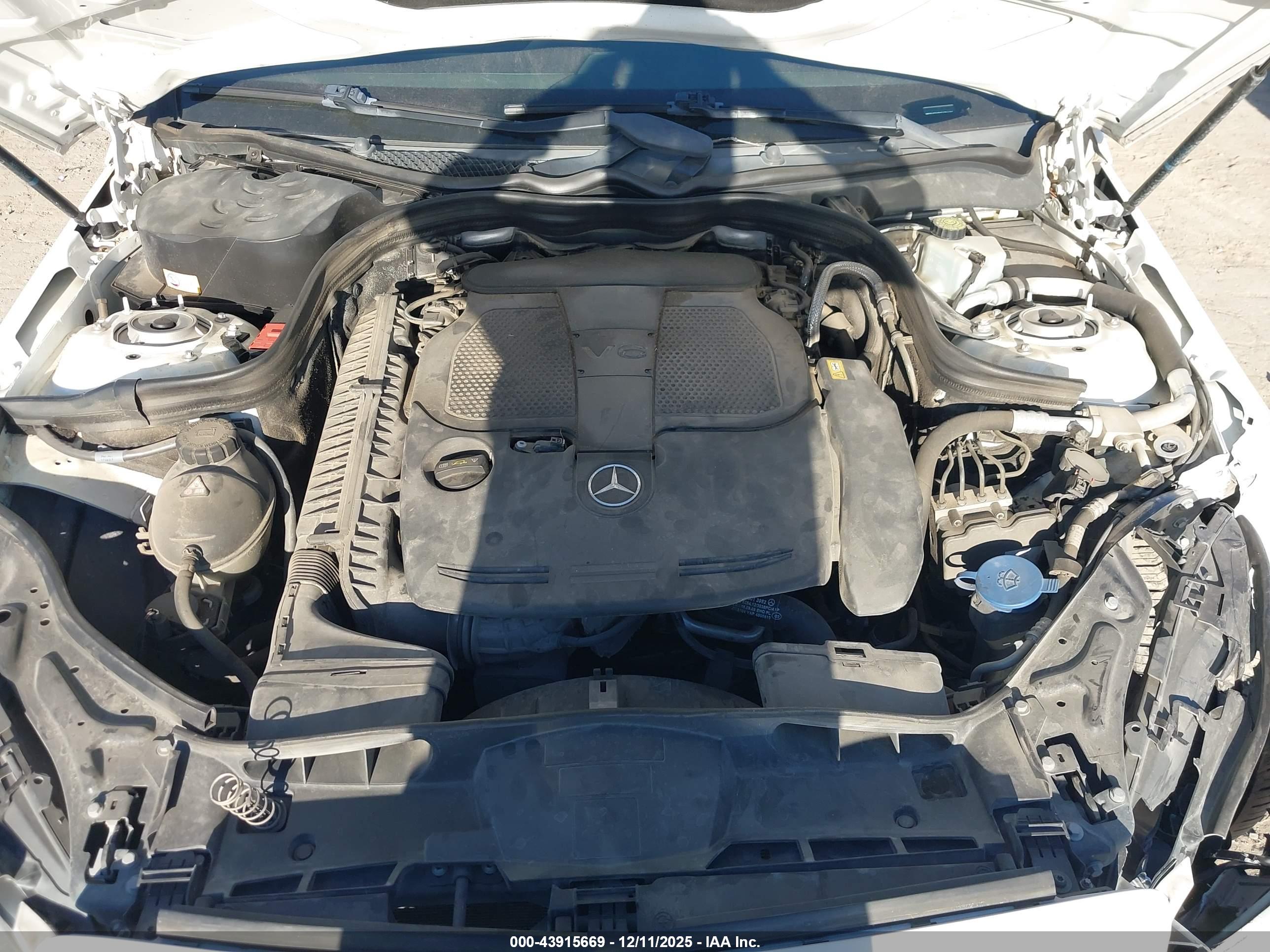 MERCEDES-BENZ E image 10