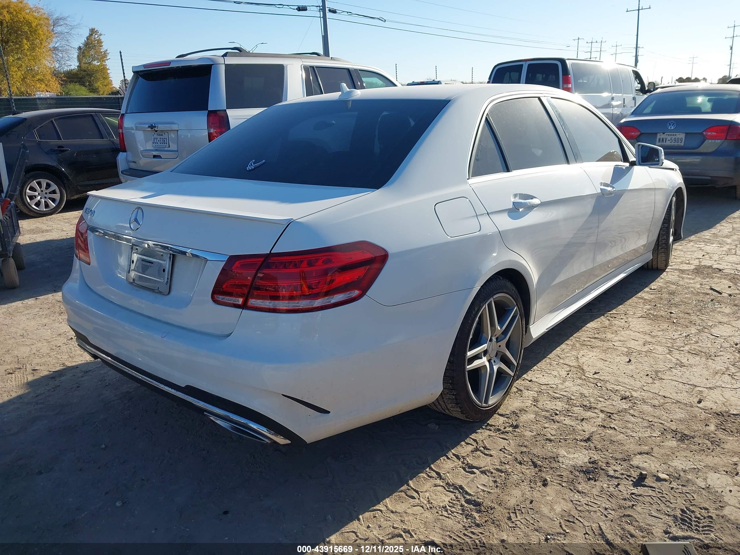 MERCEDES-BENZ E image 4